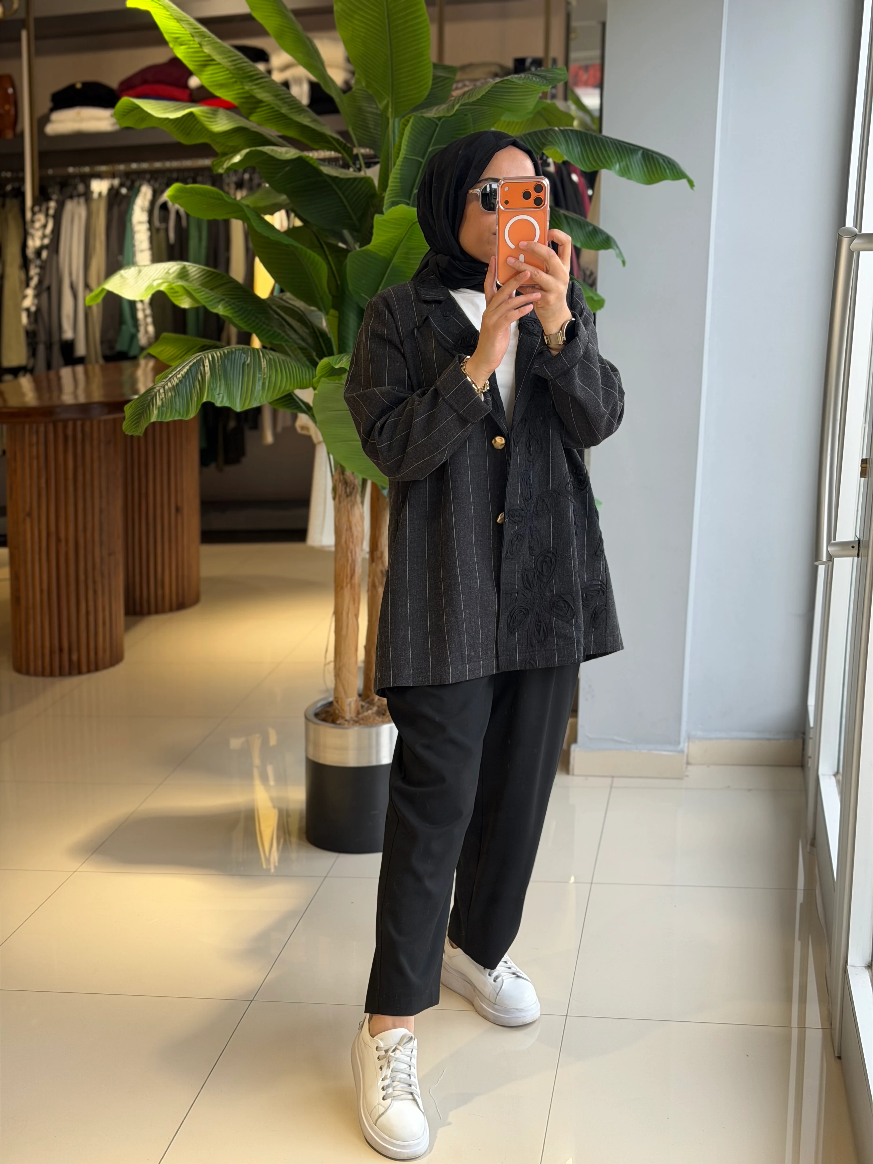 Ghisa Ceketli Takım