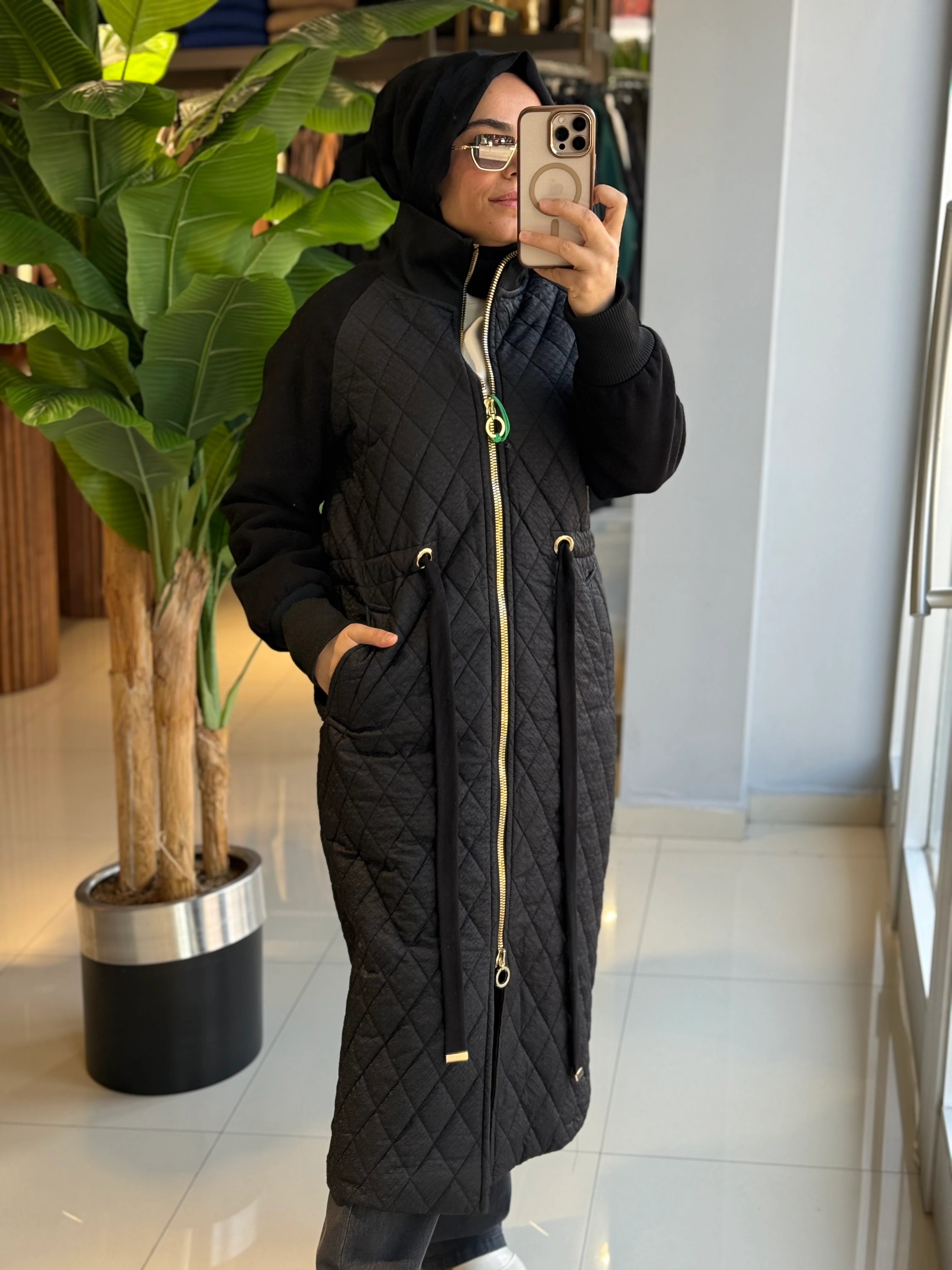 Missemramis Kapitone Uzun Mont