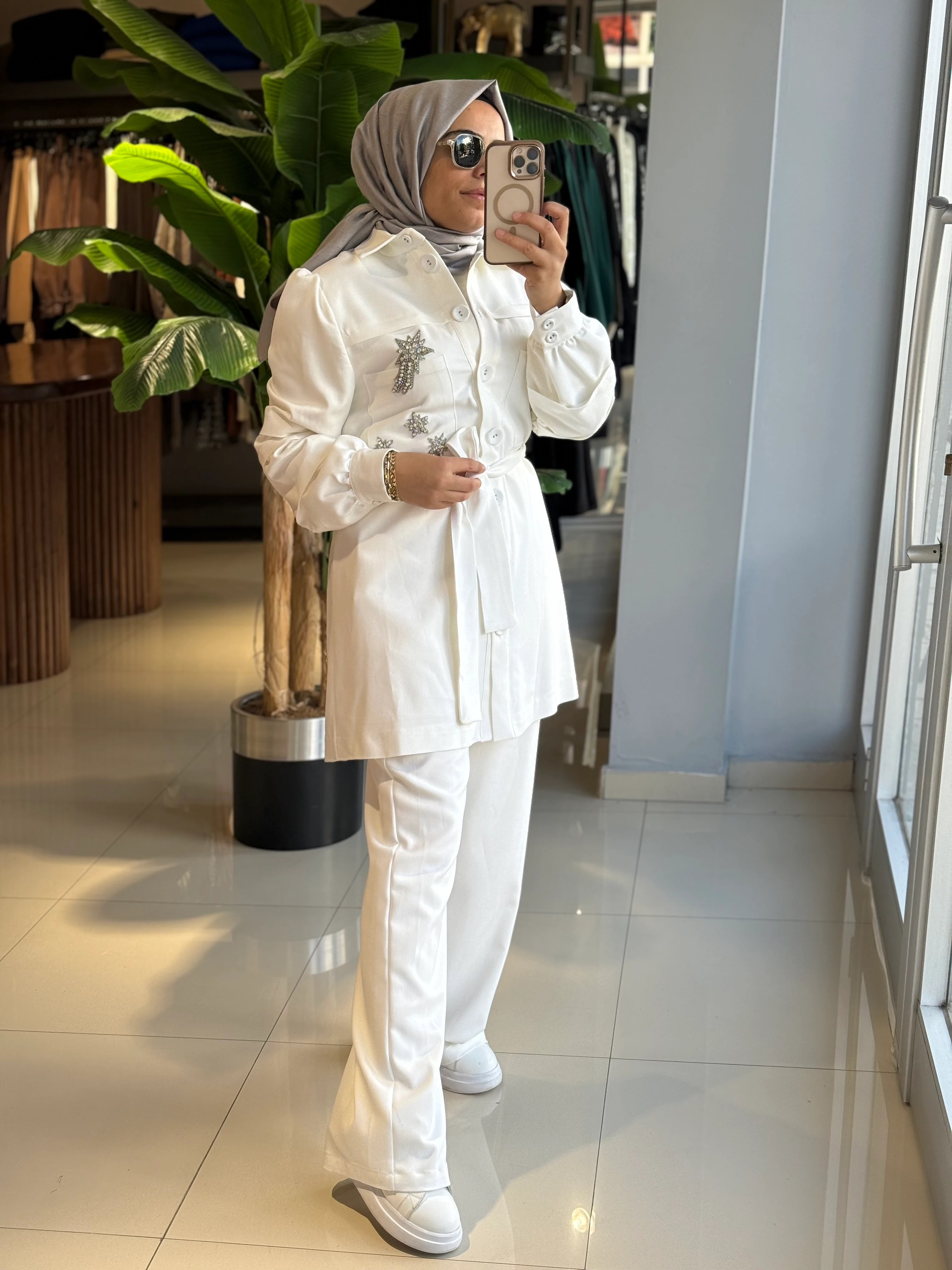 Omelya Taş İşlemeli Gabardin Takım