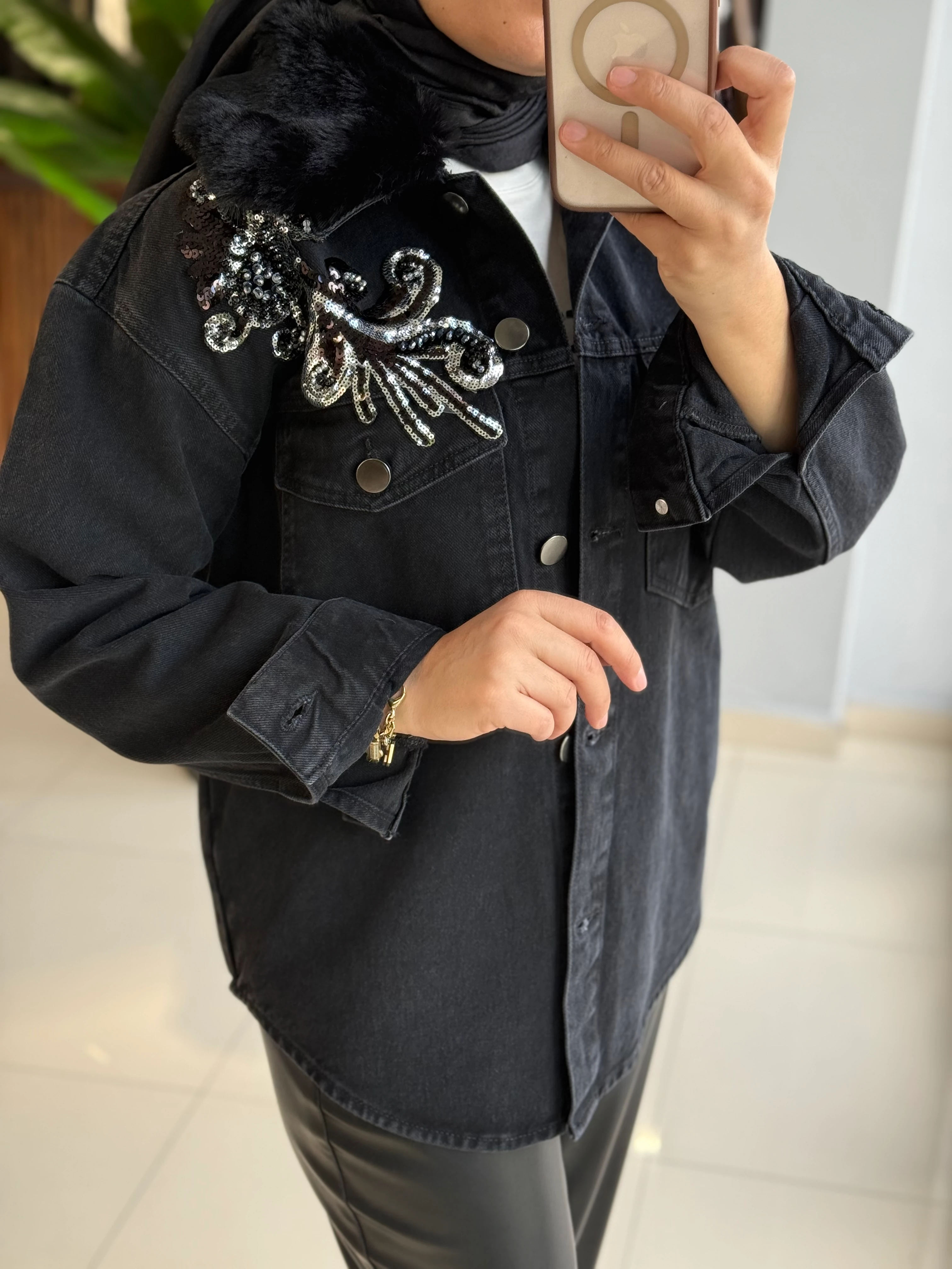 Missemramiss Kürklü İşlemeli Denim Ceket