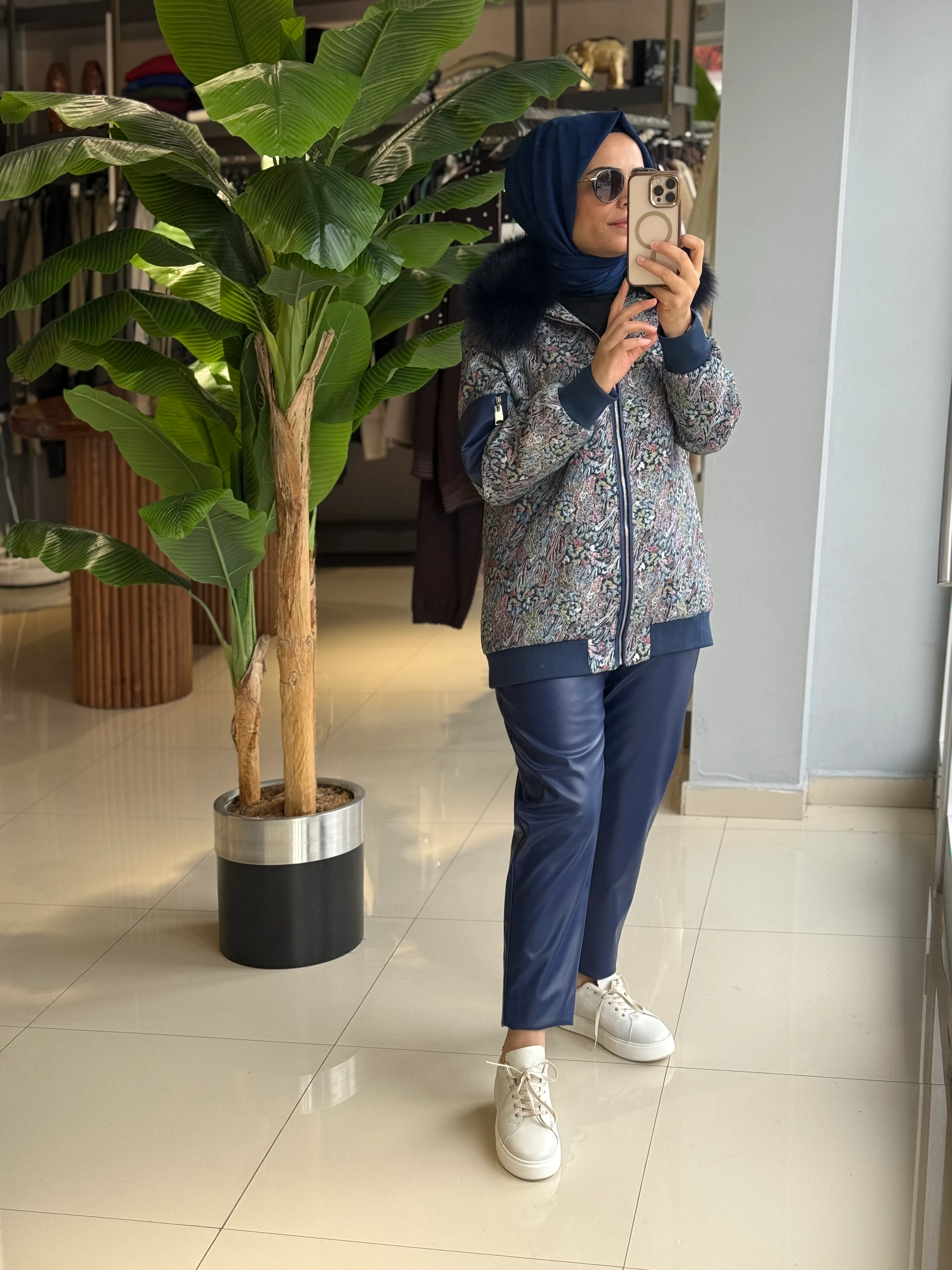 Lisa Exclusive Takım