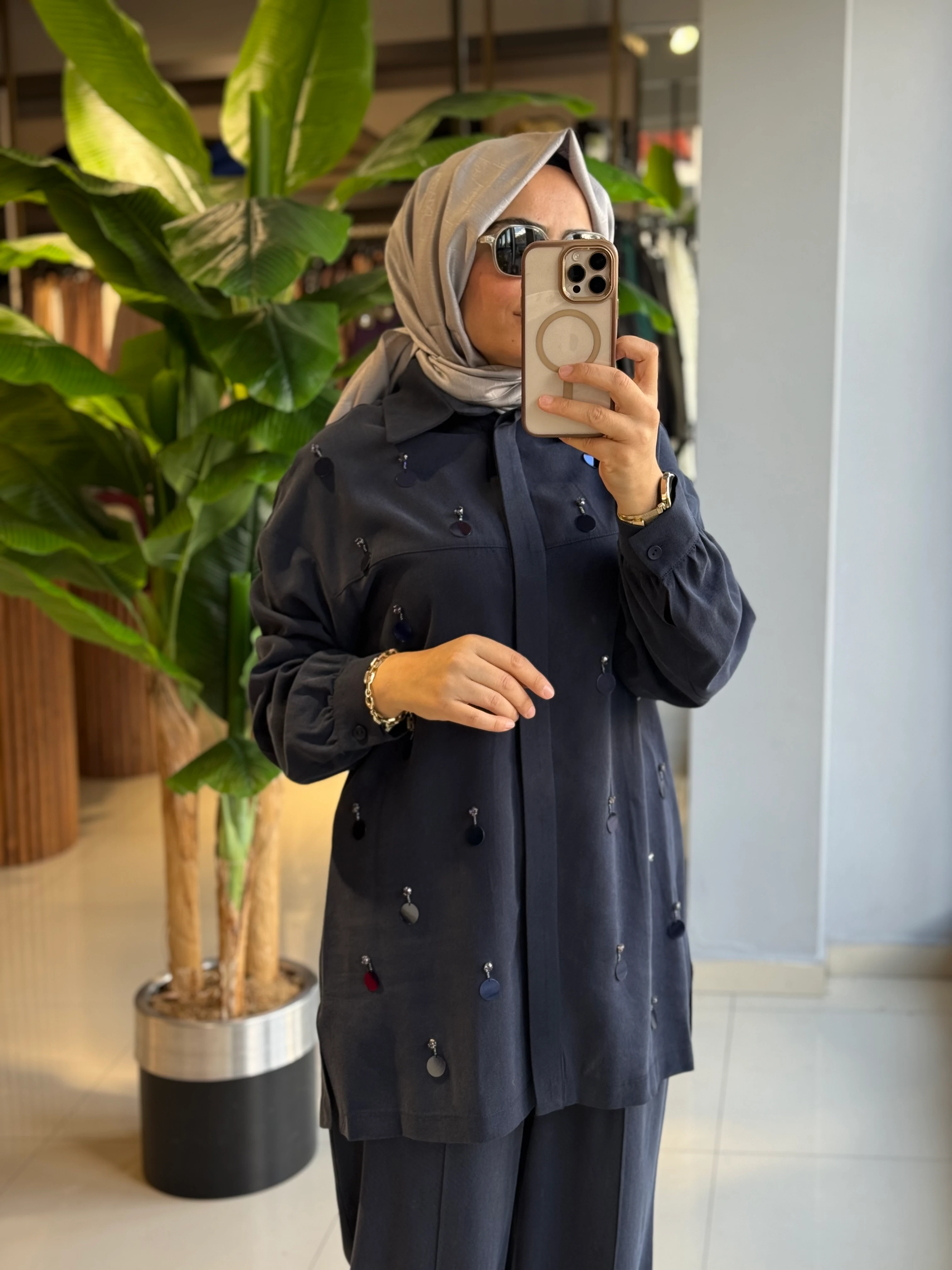 Nuss Pul İşlemeli Lacivert Takım