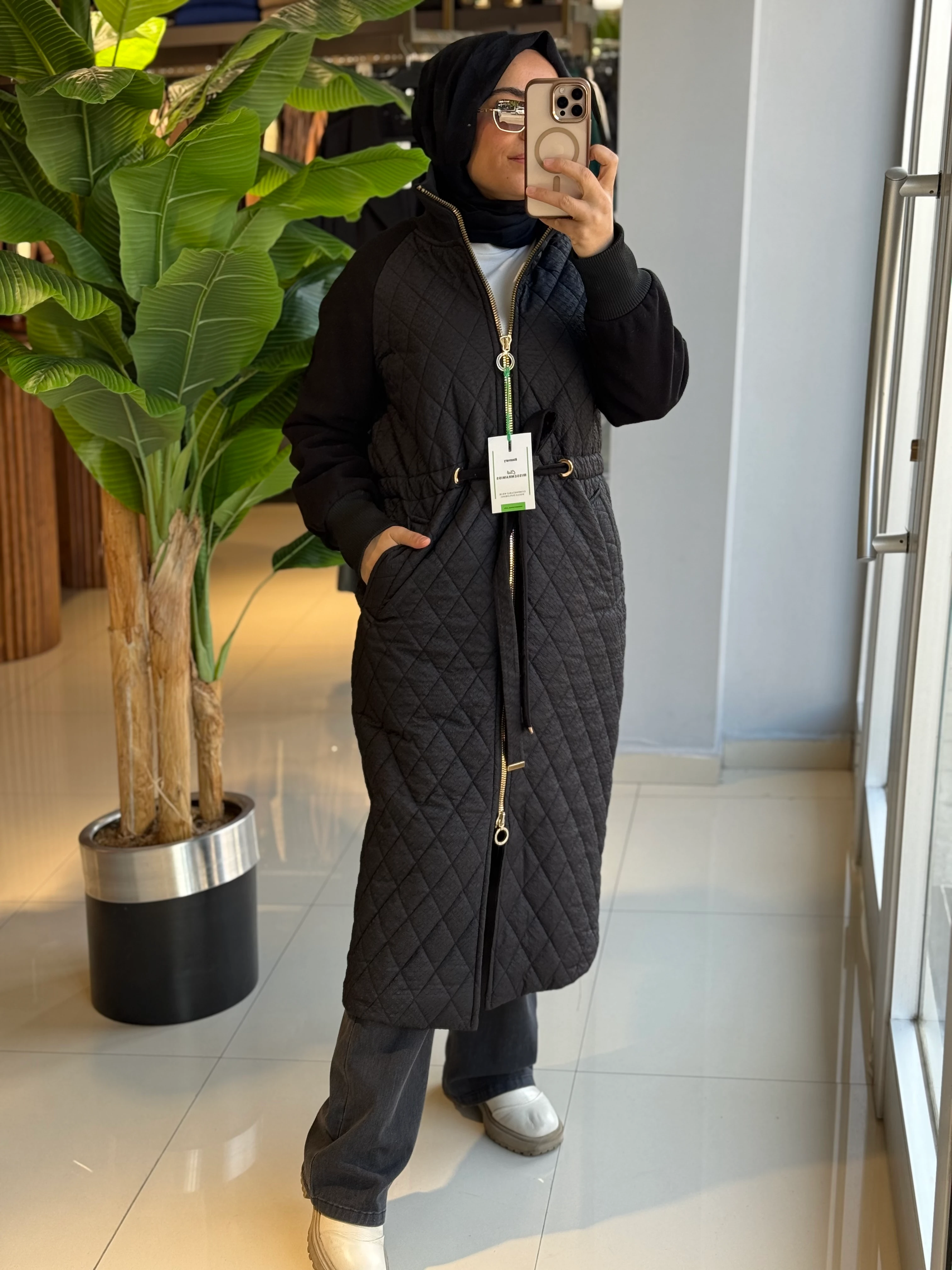 Missemramis Kapitone Uzun Mont