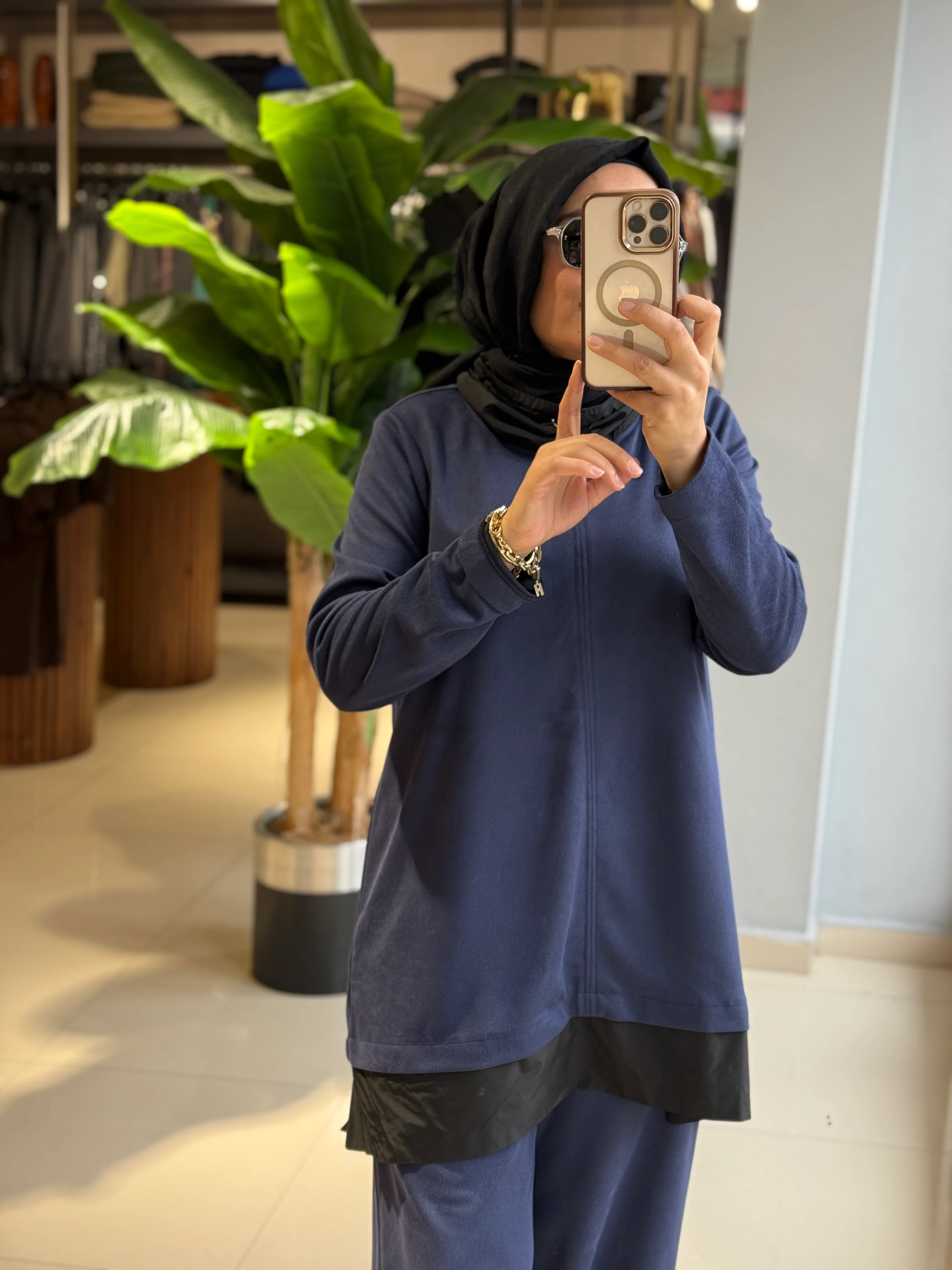 Nuss Lacivert Takım