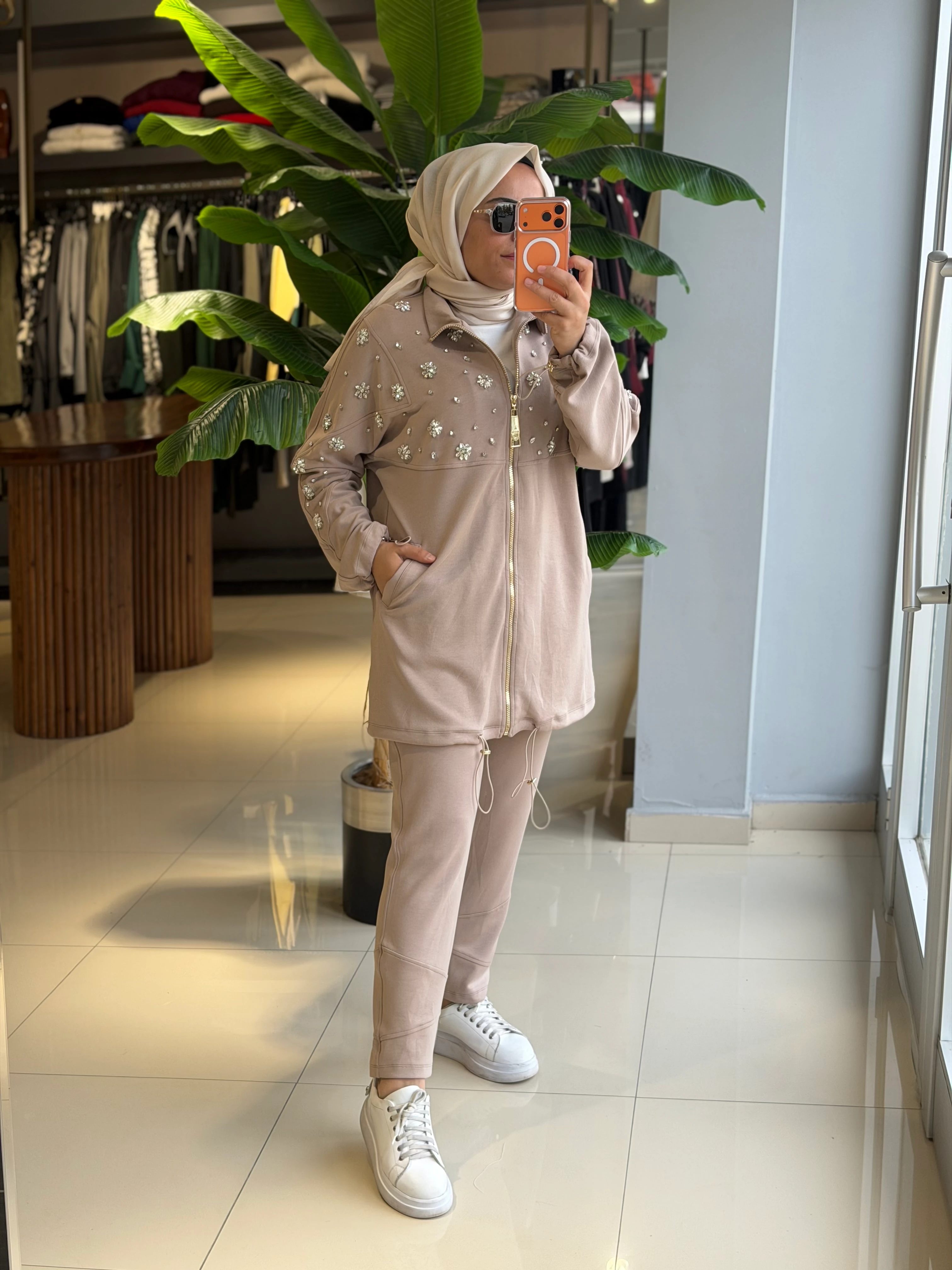 Missemramiss İşlemeli Modal Takım