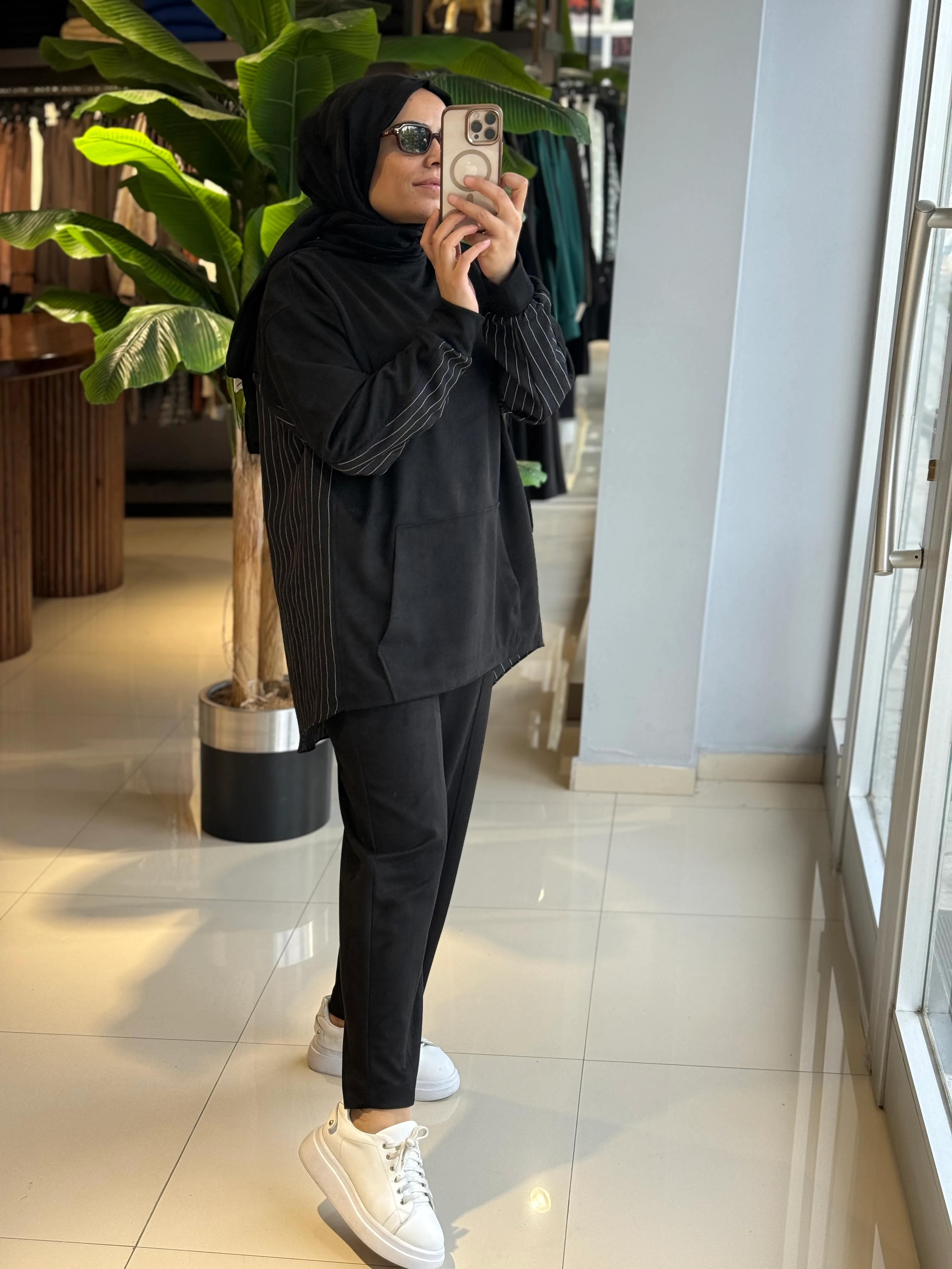 Seçil Store Siyah Modal Takım