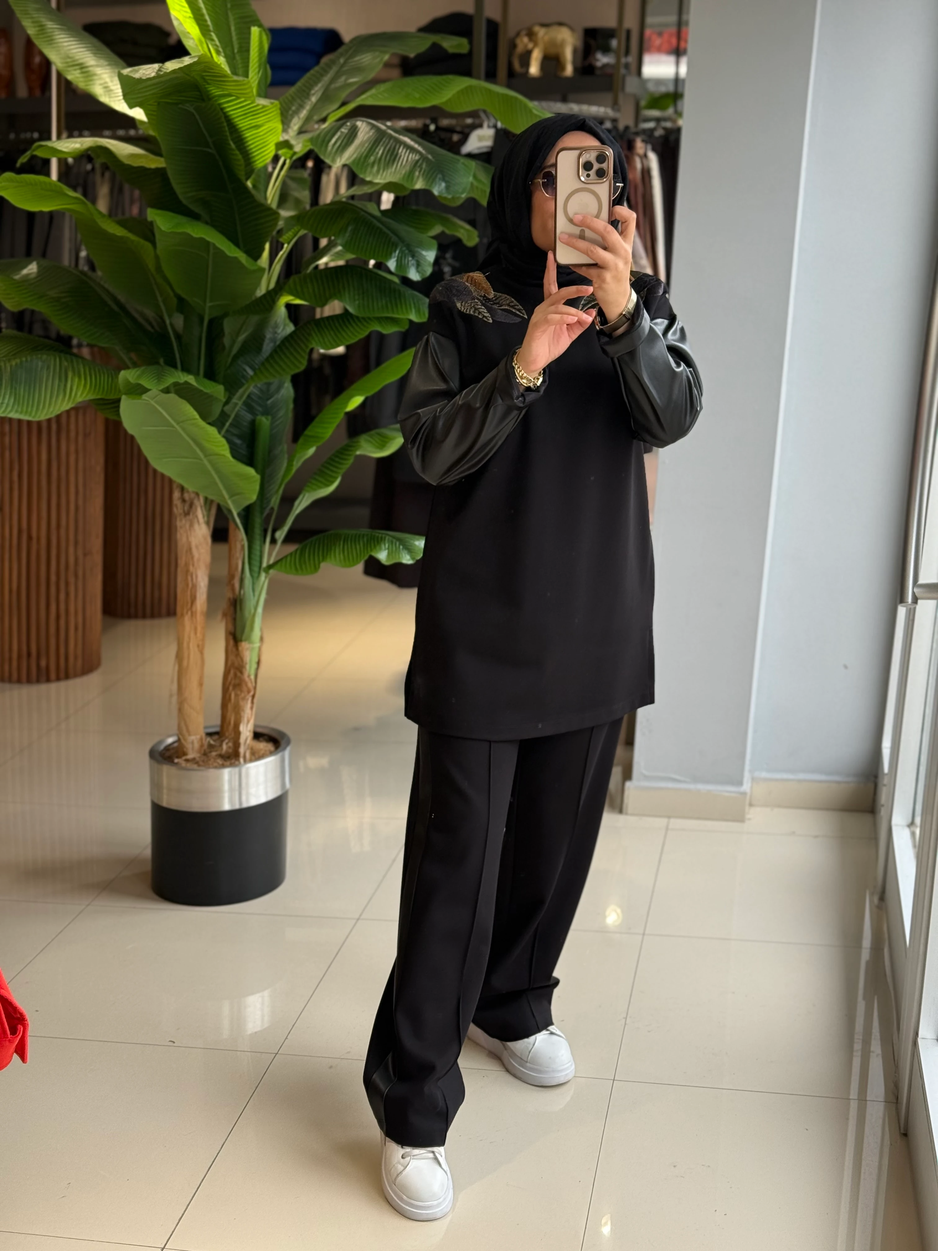 Seçil Store Deri Detay Takım