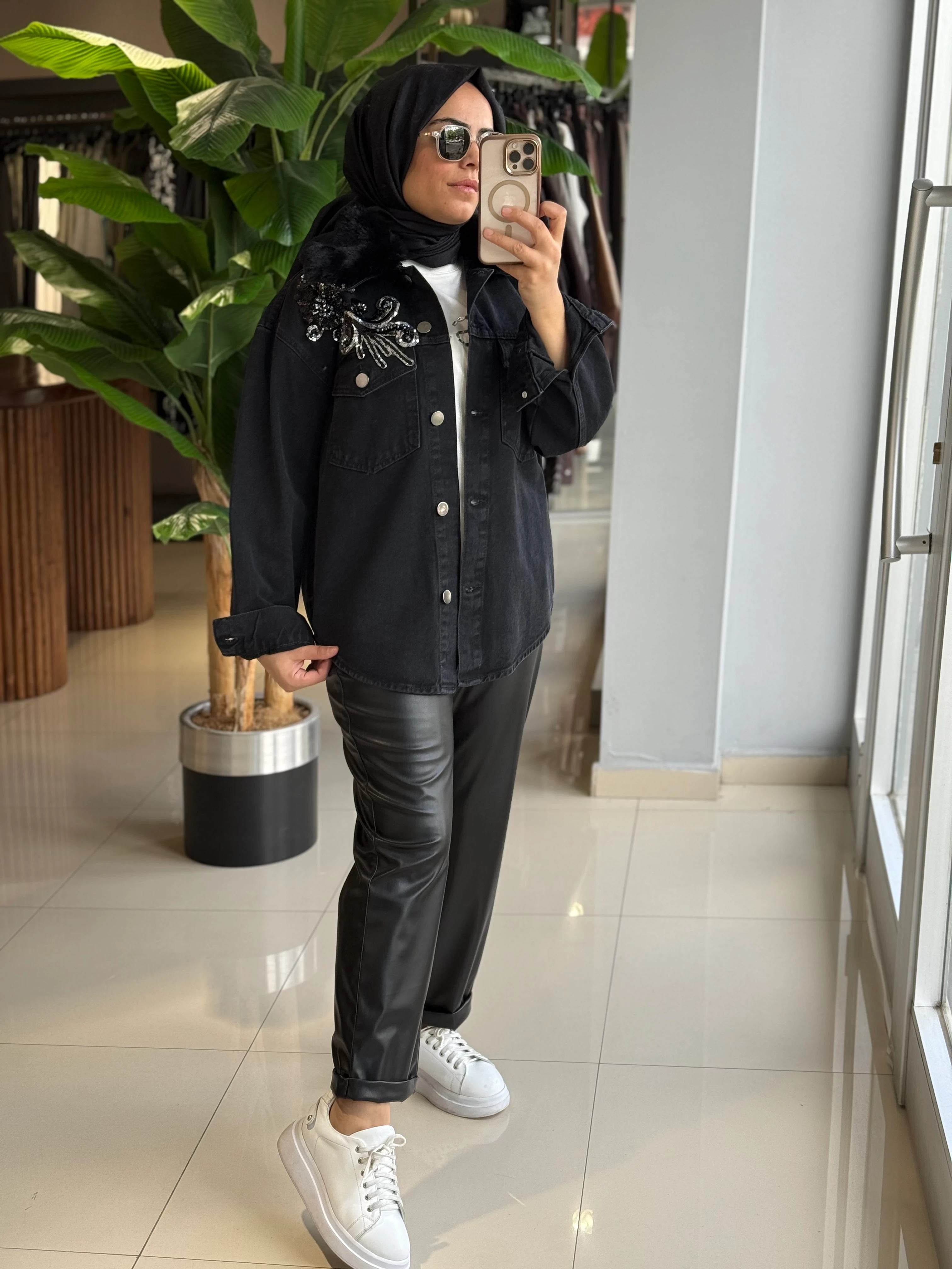 Missemramiss Kürklü İşlemeli Denim Ceket