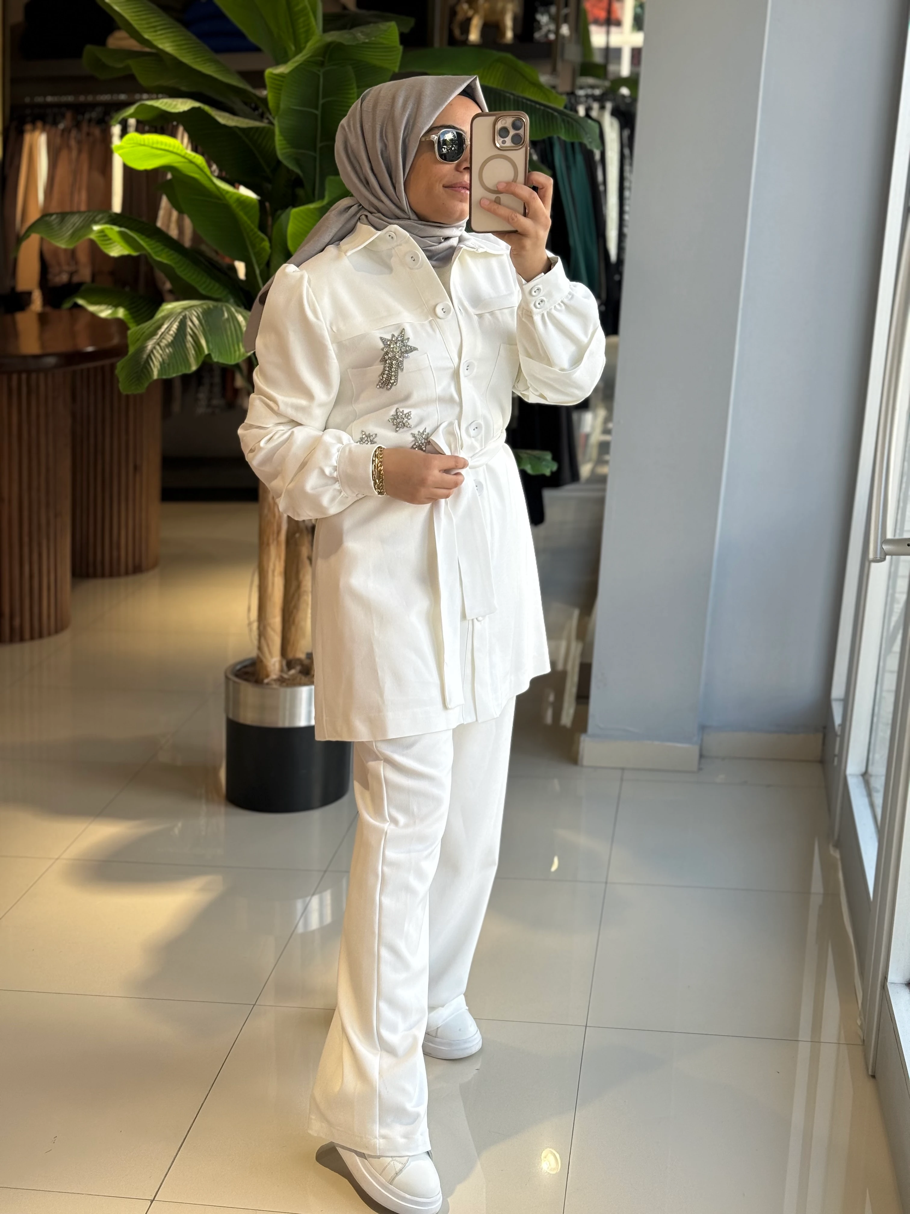 Omelya Taş İşlemeli Gabardin Takım