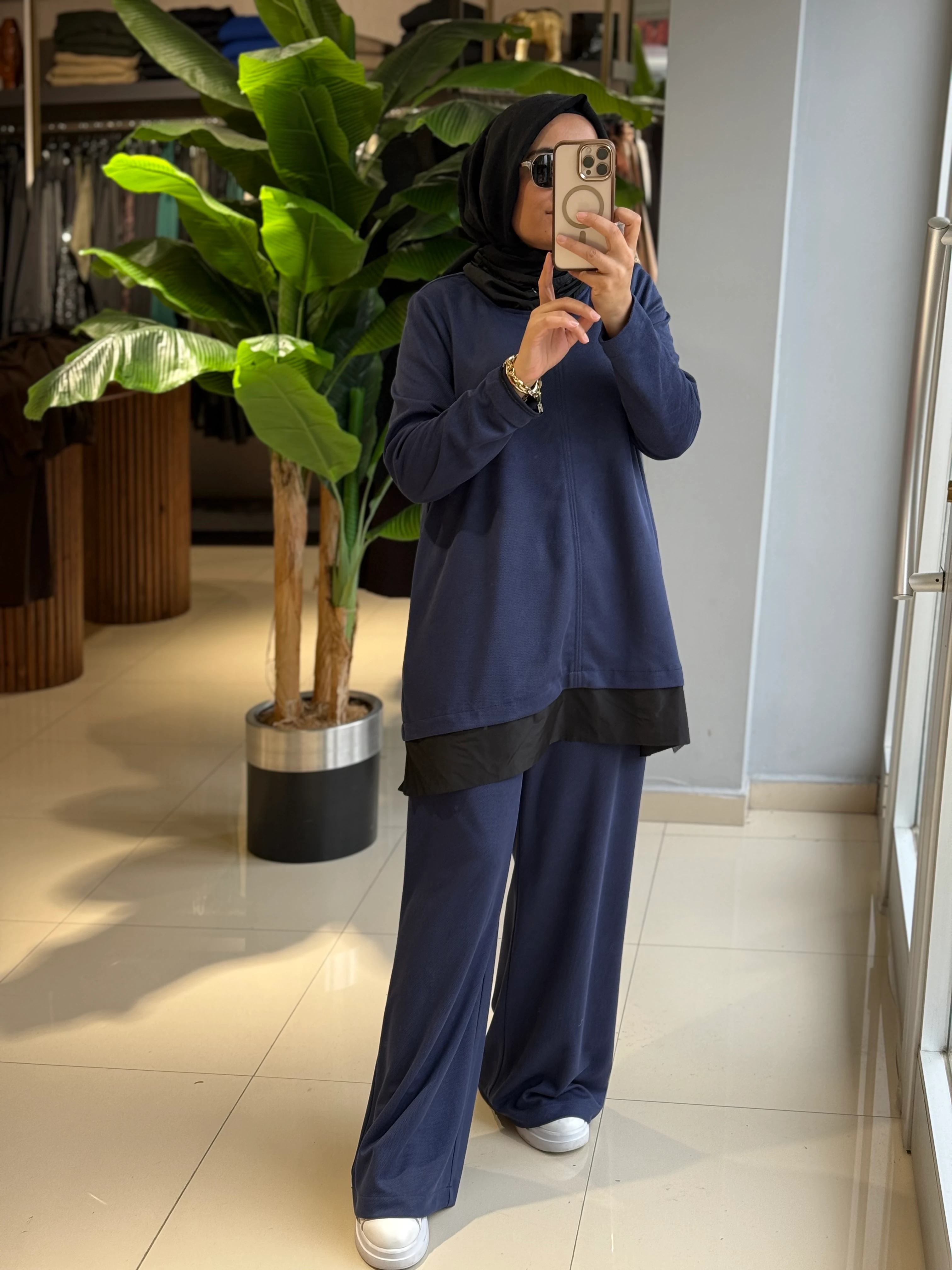 Nuss Lacivert Takım