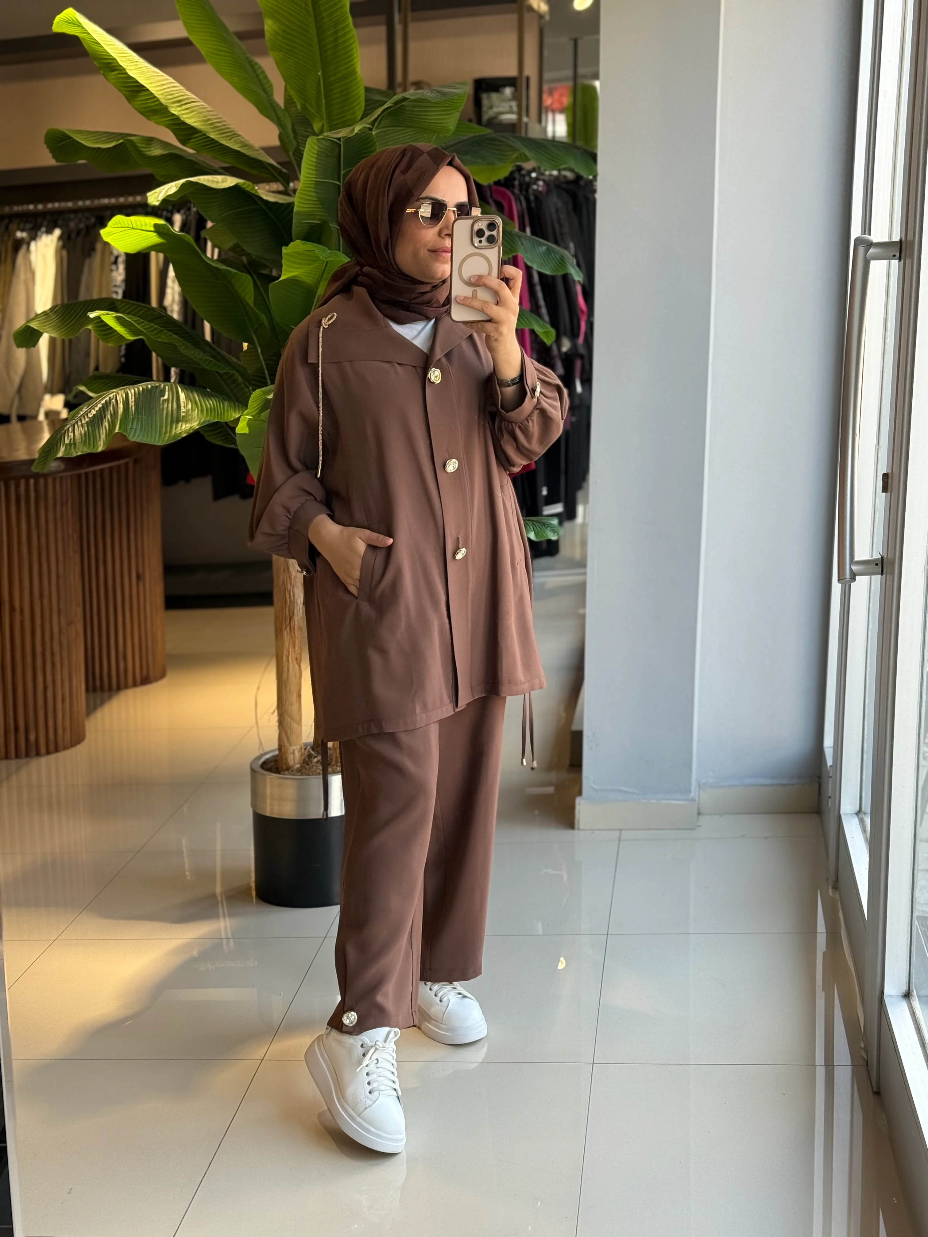 My312 Arkası Taşlı Kahve Takım