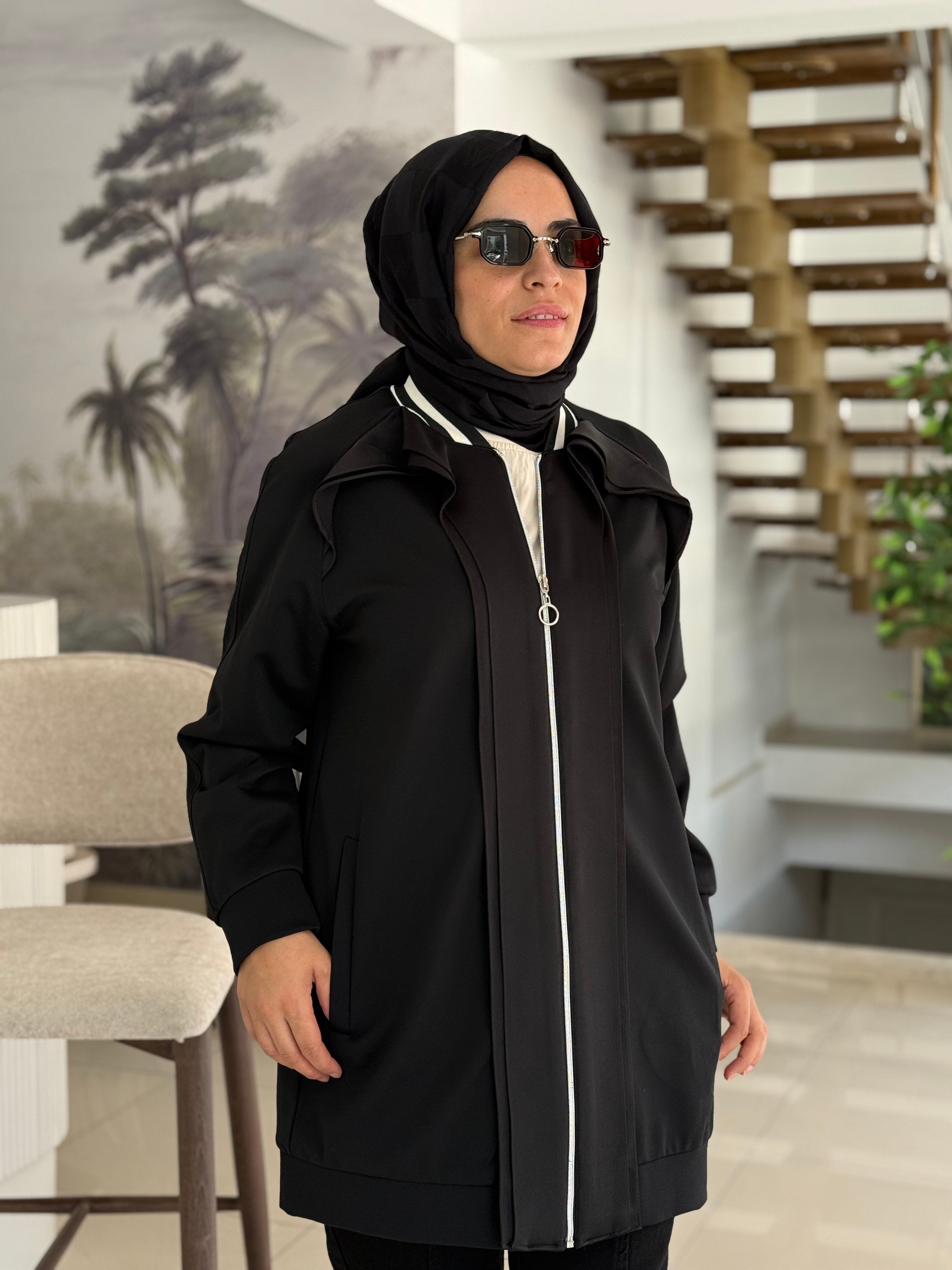 Seçil Store Fırfır Detaylı Fermuarlı Ceket