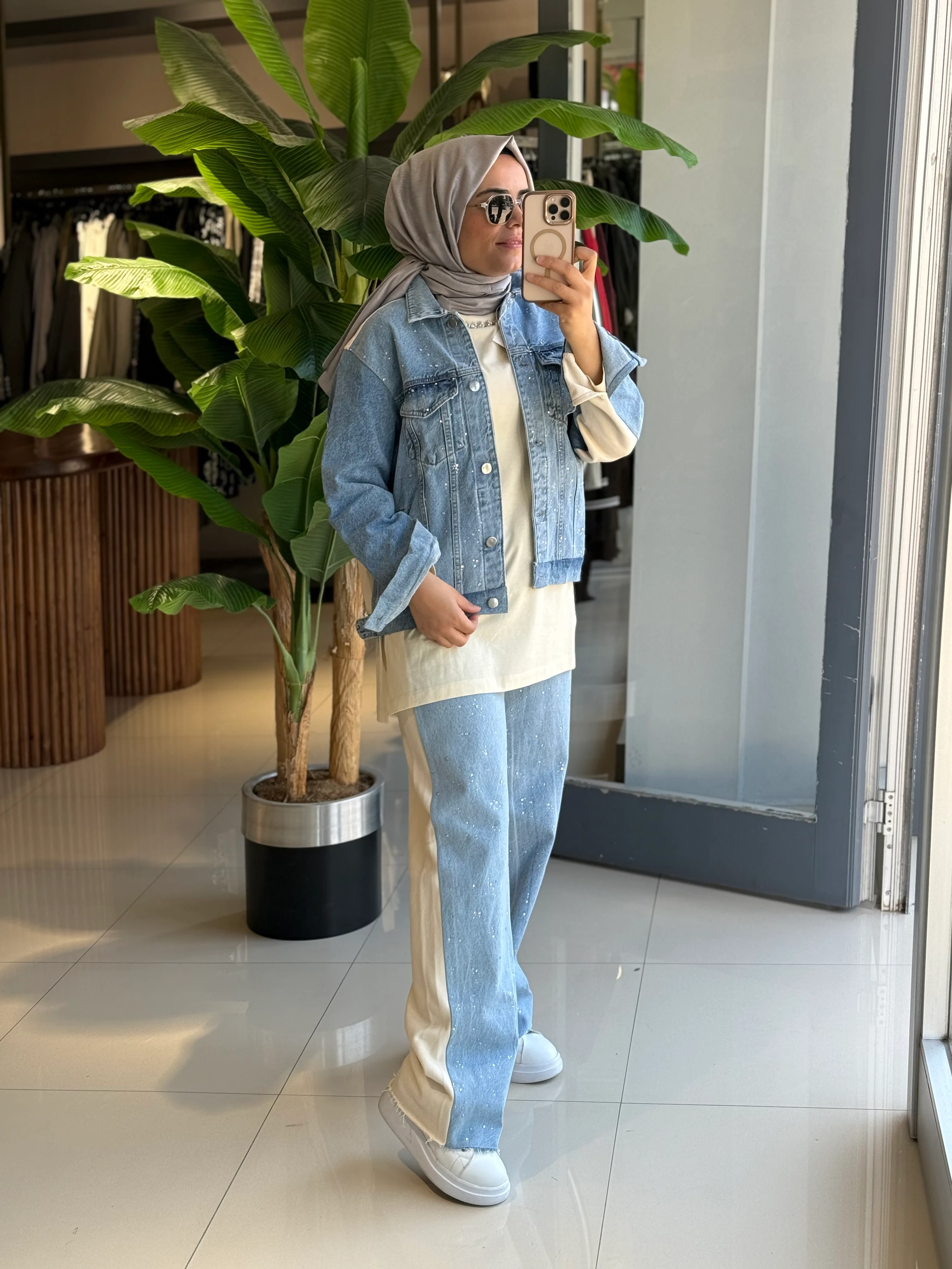 Omelya Kısa Ceketli Kot Takım