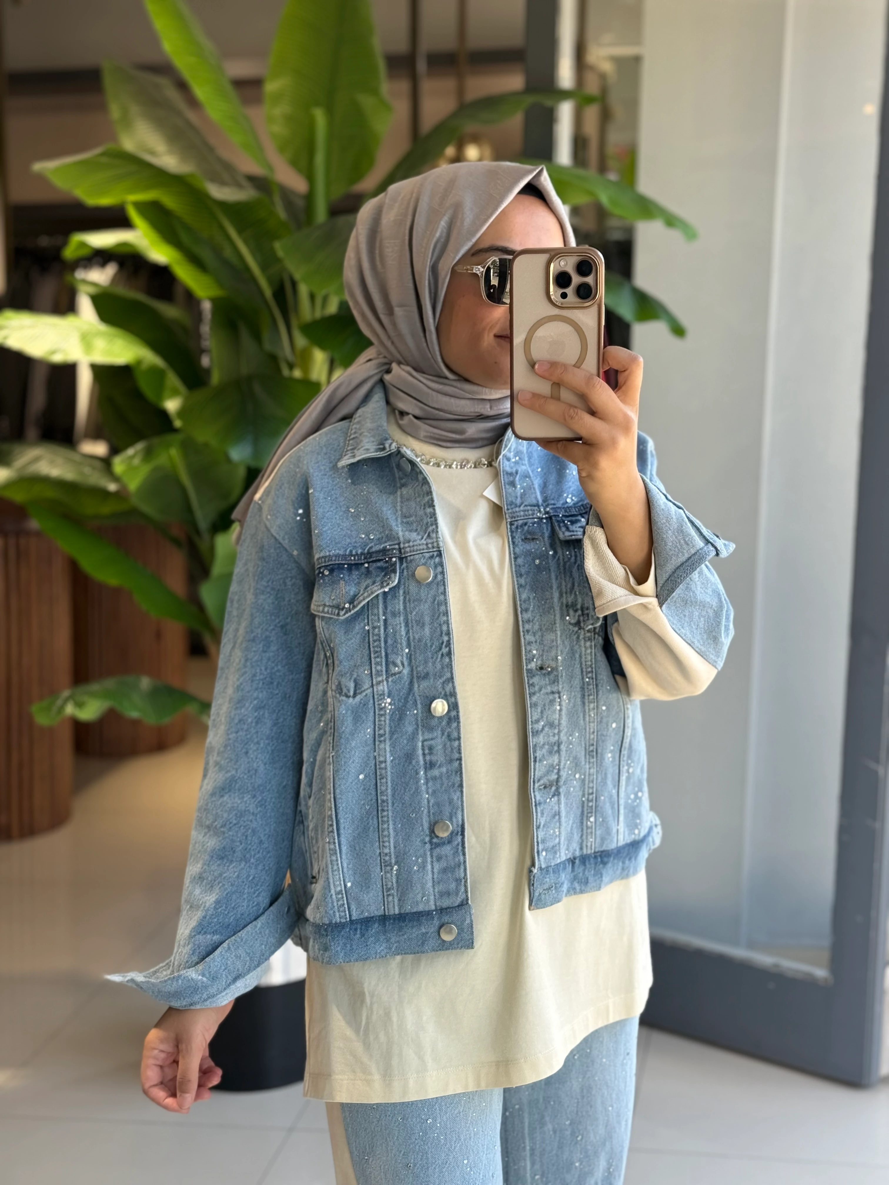 Omelya Kısa Ceketli Kot Takım