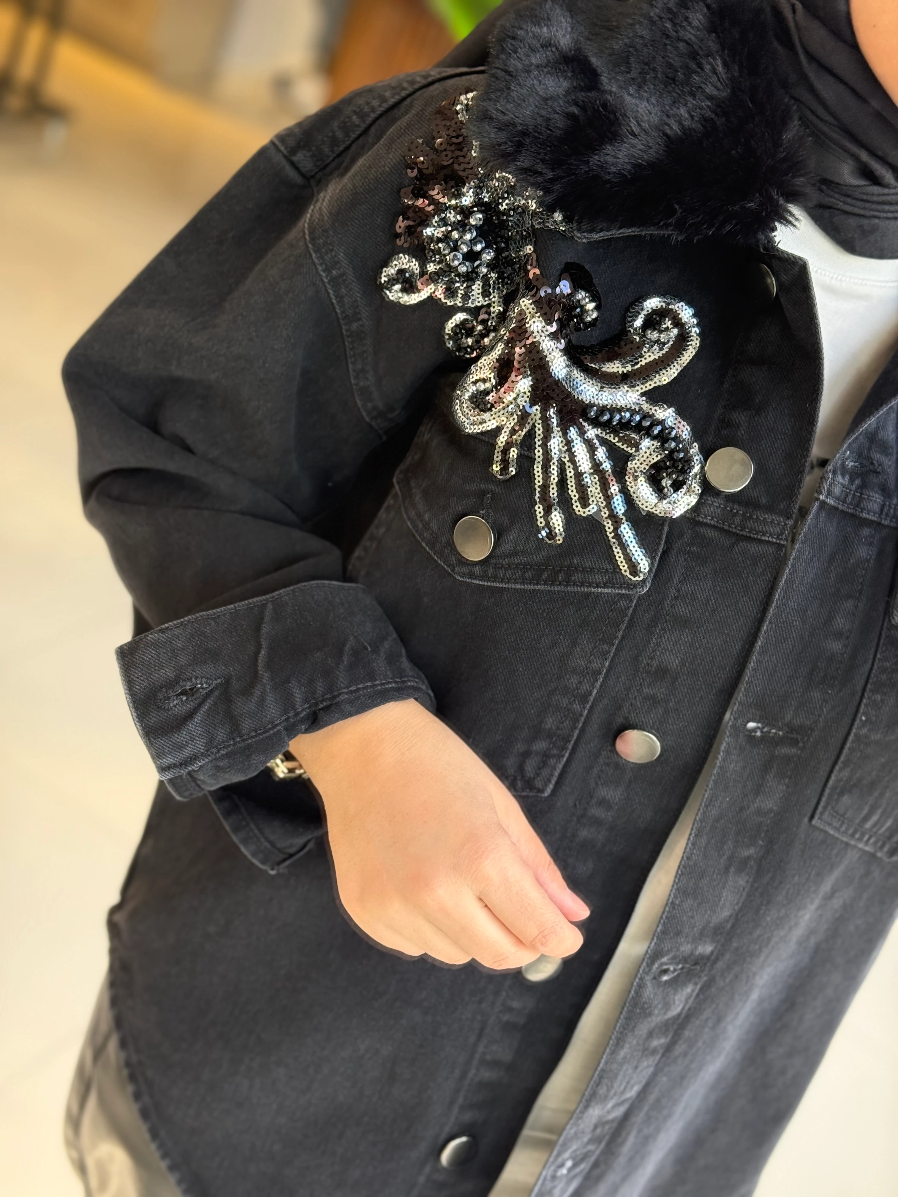 Missemramiss Kürklü İşlemeli Denim Ceket