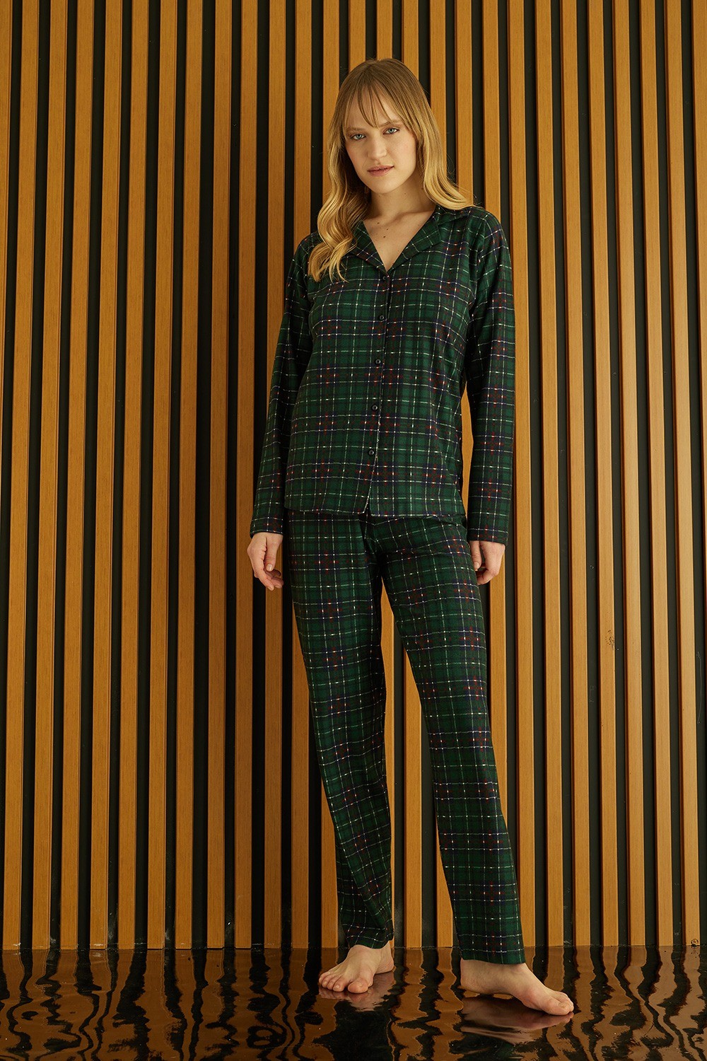 Kadın Düğmeli Uzun Kollu Süet Pijama Takımı - Temporium - Yeşil