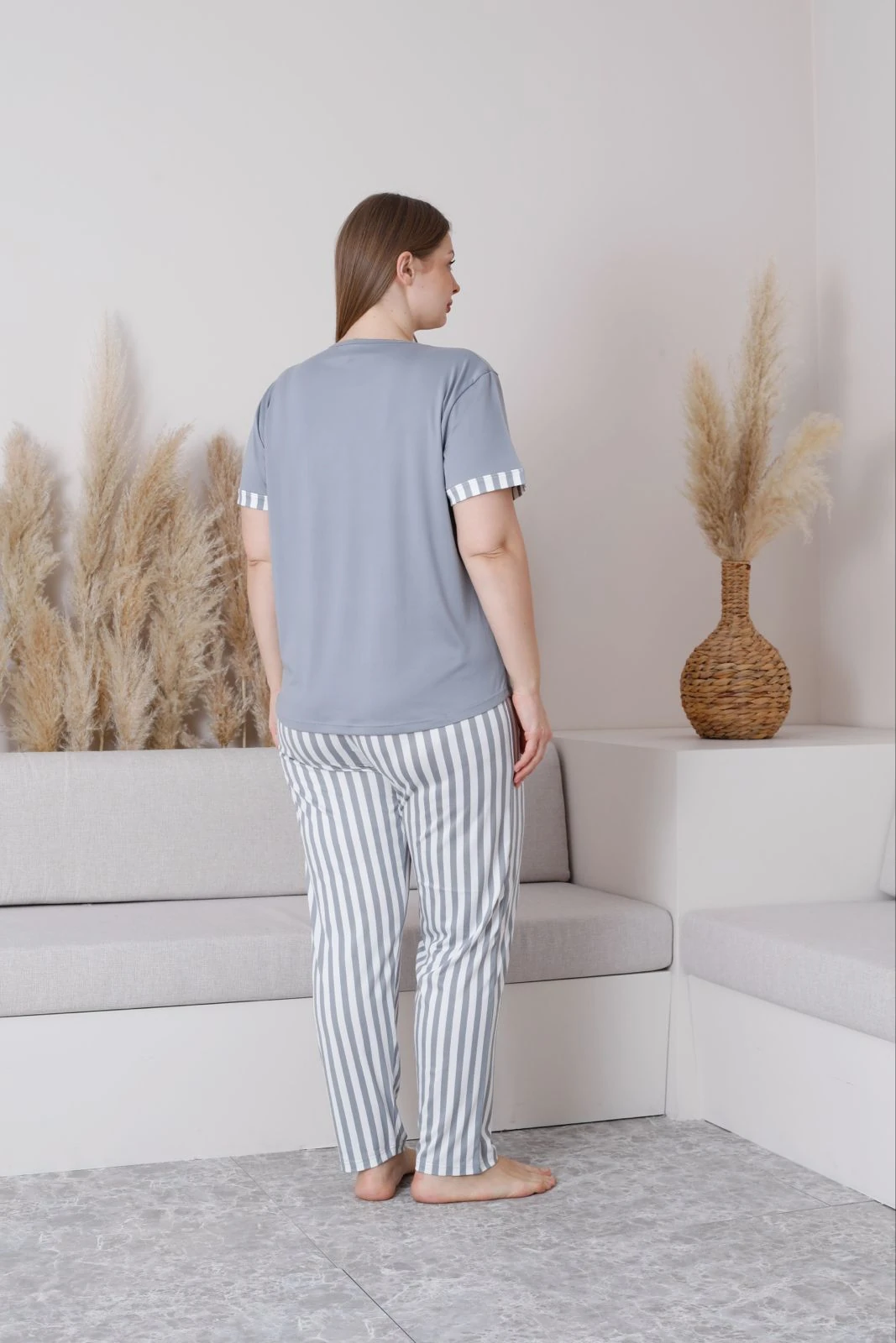 Kadın Büyük Beden Baskılı Desenli Kısa Kollu Milan Kumaş Pijama Takımı - Temporium