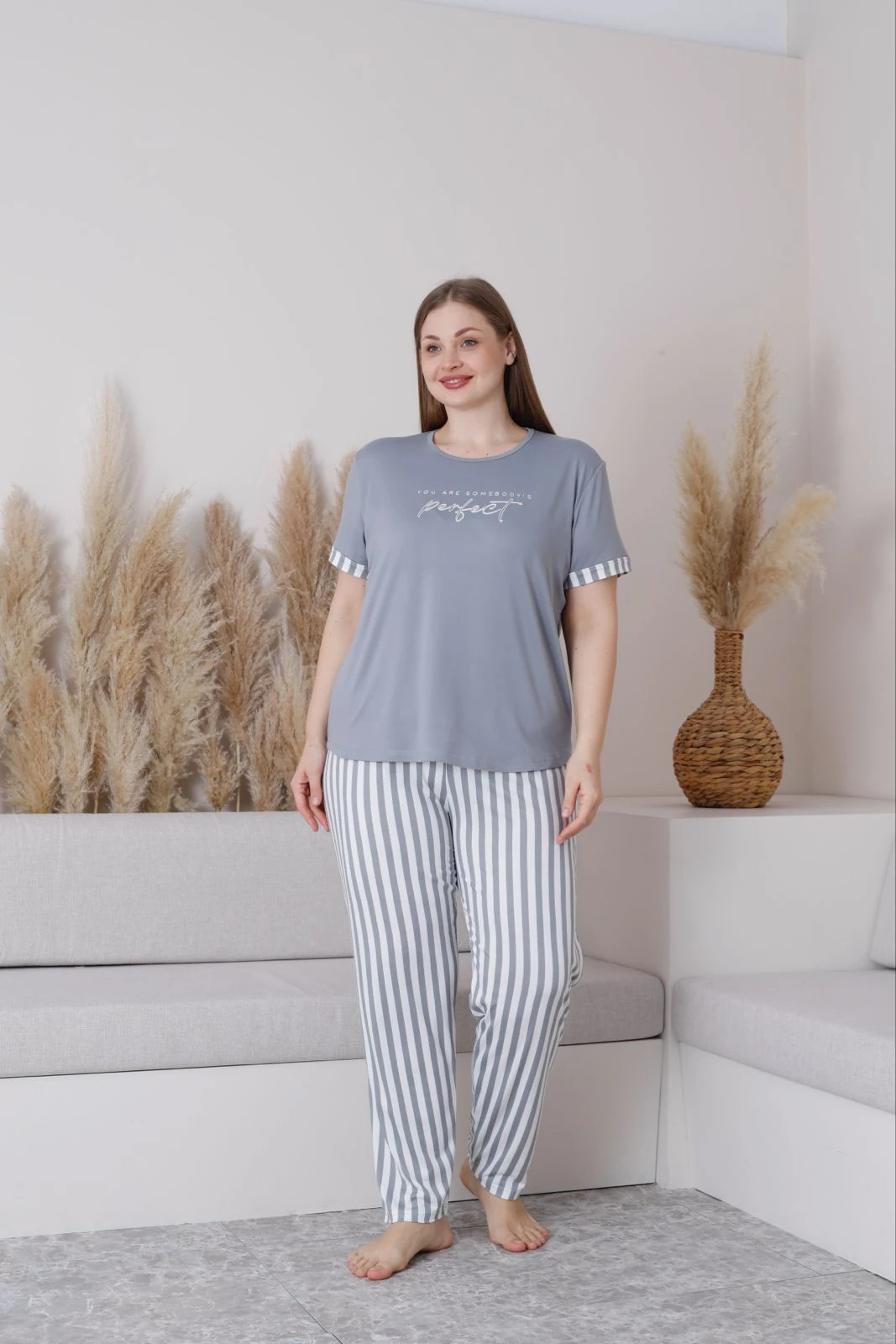 Kadın Büyük Beden Baskılı Desenli Kısa Kollu Milan Kumaş Pijama Takımı - Temporium