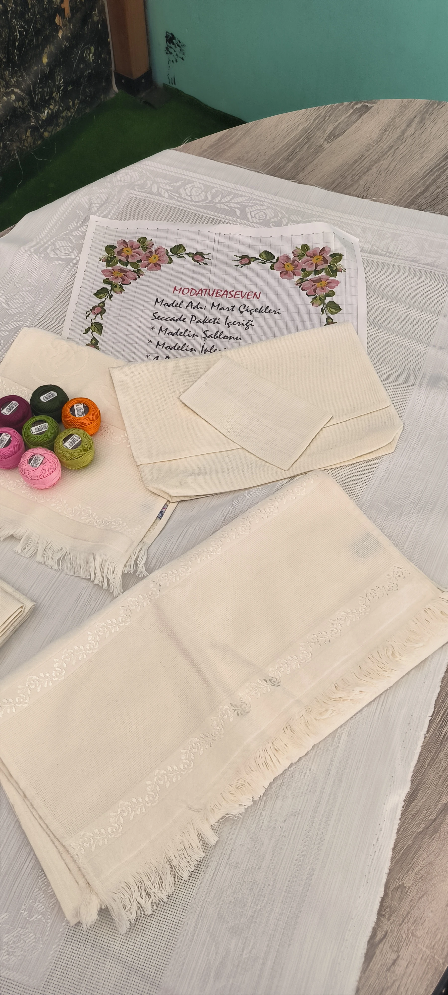 Bohça seti işleme kiti/ Mart Menekşeleri 