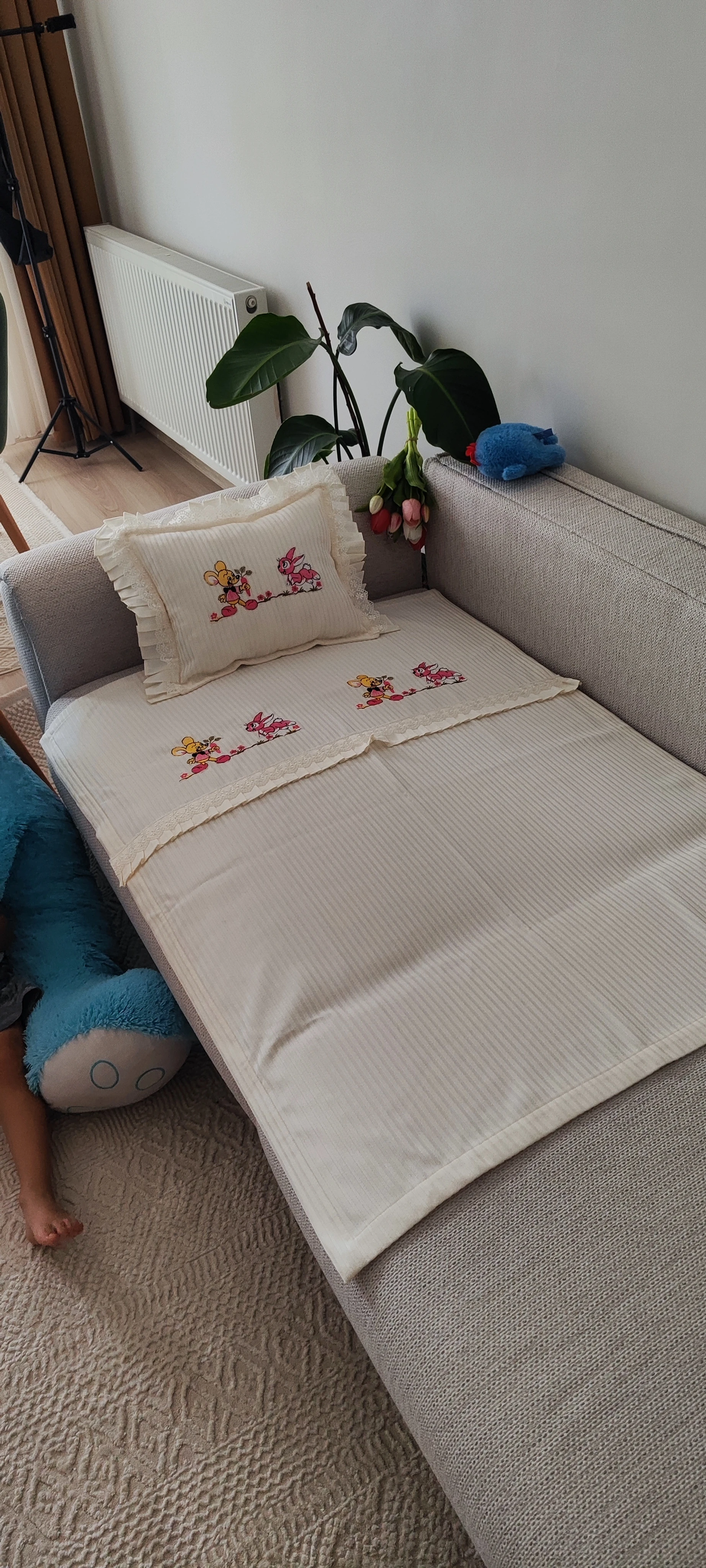 Bebek pikesi ve yastığı / nakışlı pikolu 