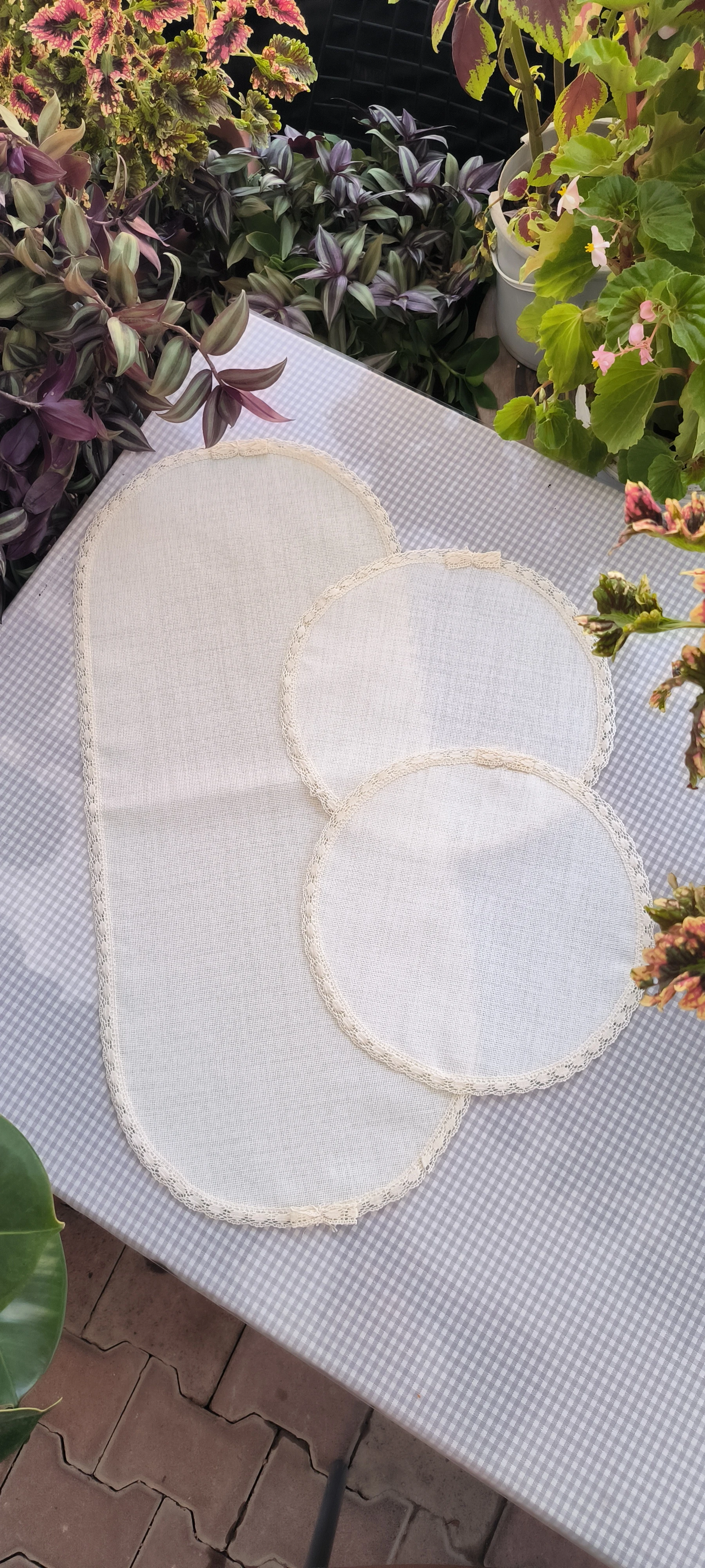 Yatak odası takımı işlenebilir/ krem güpürlü 