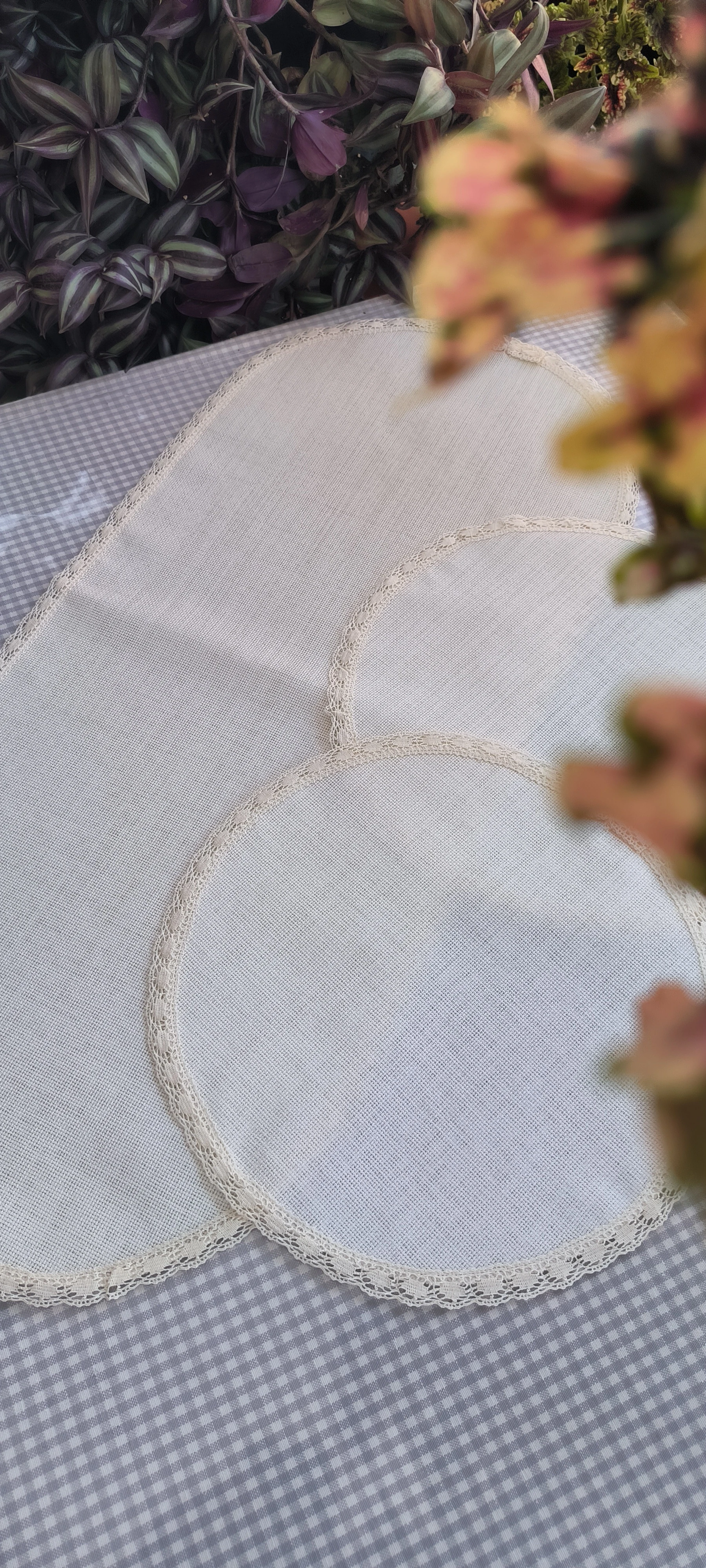 Yatak odası takımı işlenebilir/ krem güpürlü 