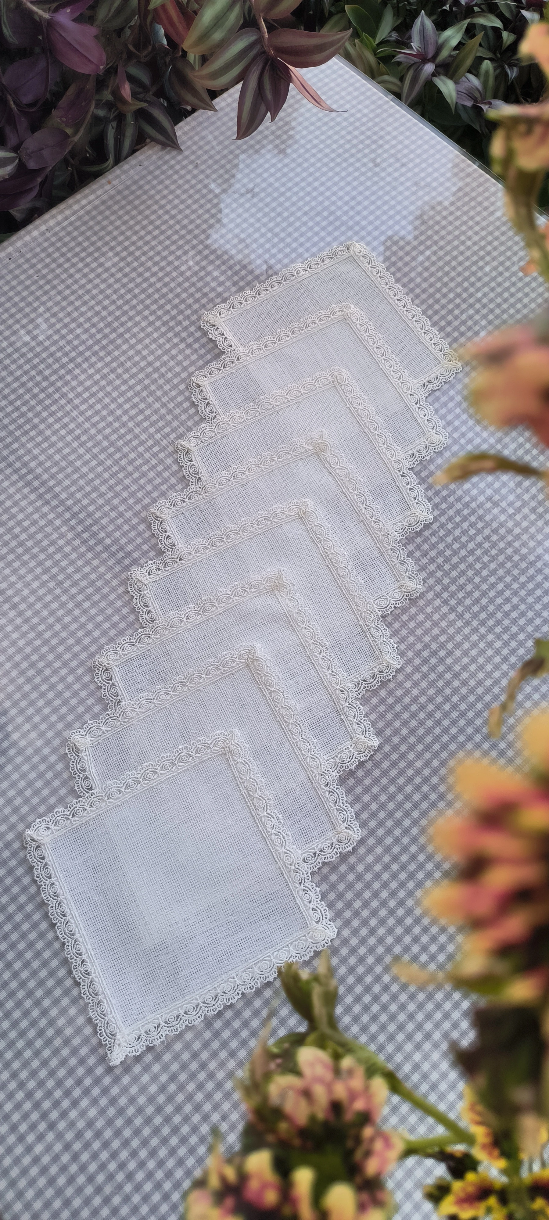 1 Adet Sunum Peçetesi/ 15-15cm güpürlü 