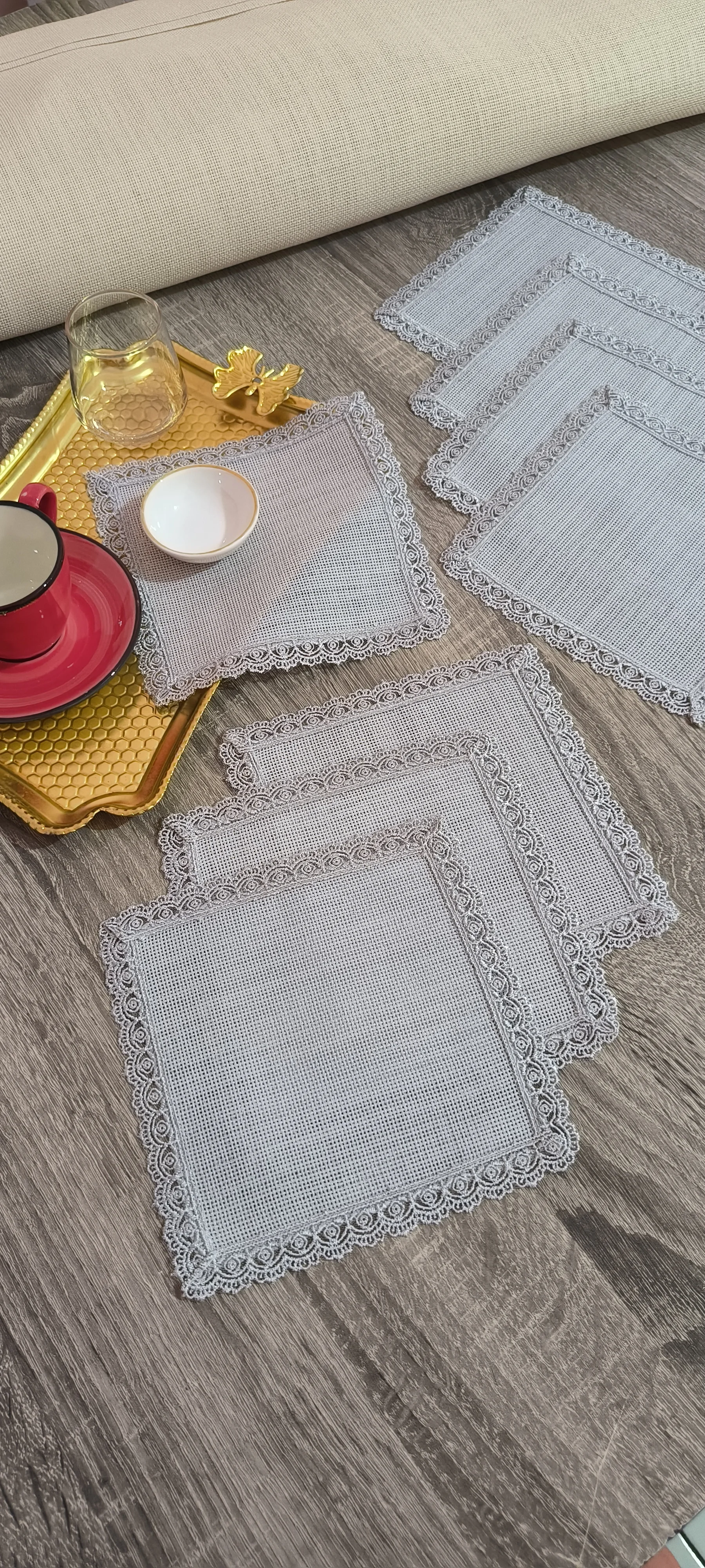 1 adet sunum peçetesi/  gri güpürlü işlenebilir 