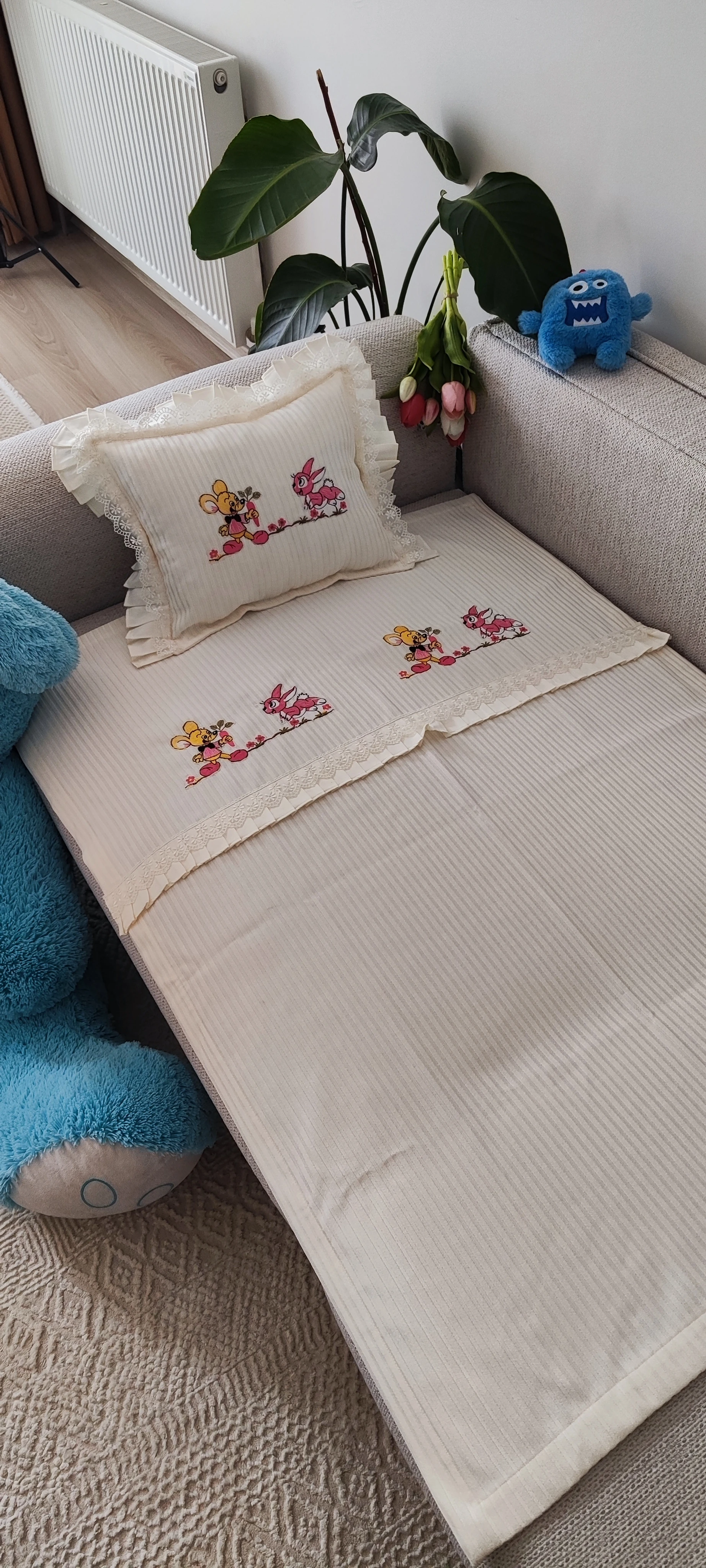 Bebek pikesi ve yastığı / nakışlı pikolu 