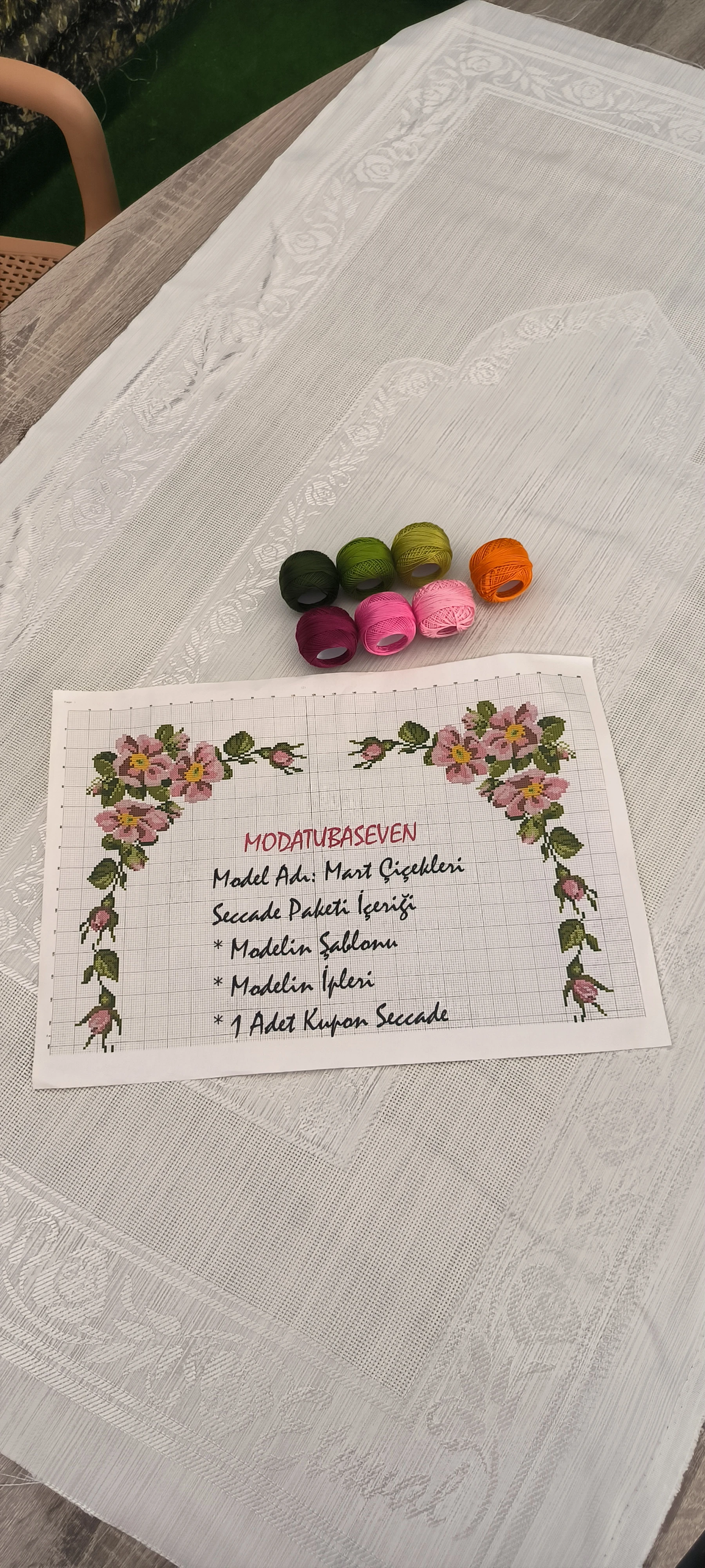 Seccade işleme kiti / Mart Menekşeleri 