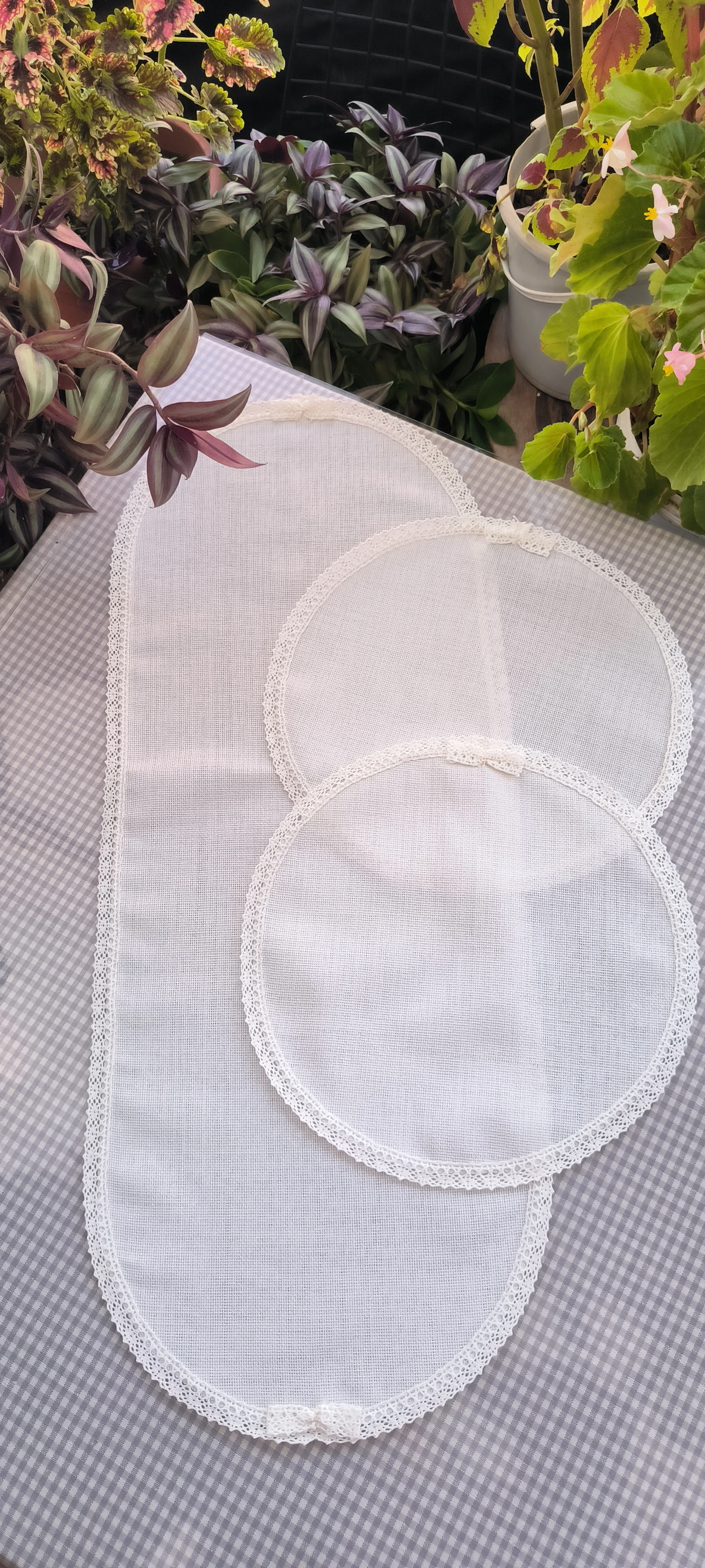 Yatak odası takımı işlenebilir kırık beyaz güpürlü 