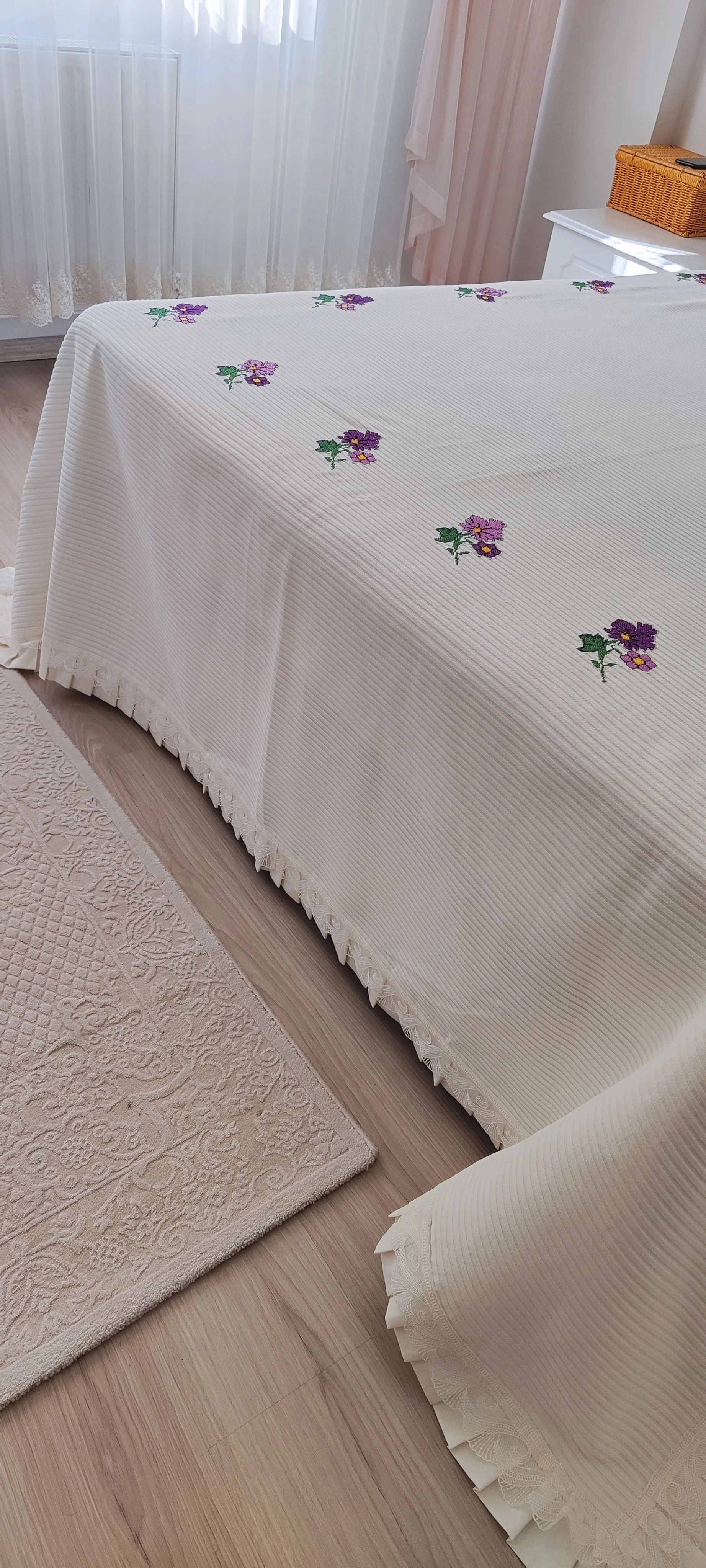 Pike takımı / Kanaviçe motif nakışlı/ 3 parça 