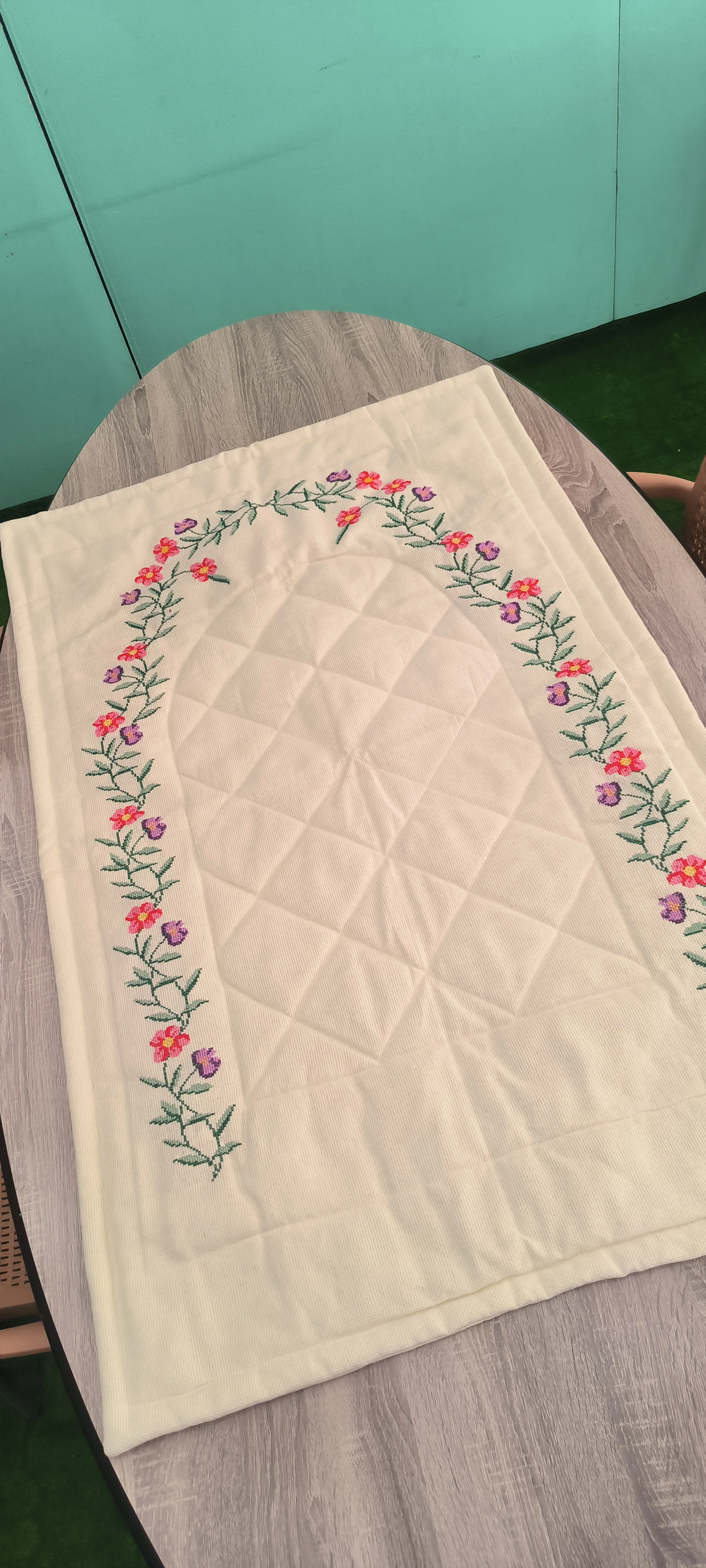 Kanaviçe işleme seccade/ El işlemesi 