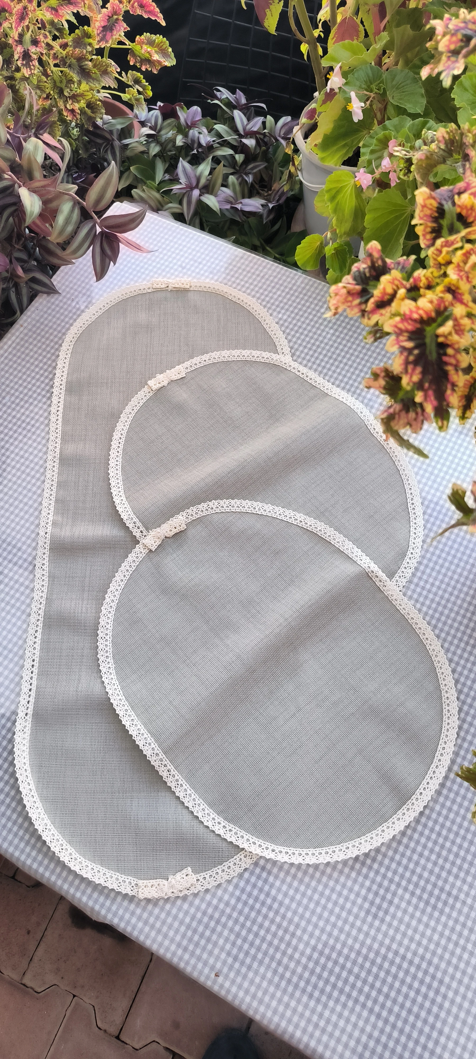 Taş rengi işlenebilir yatak odası takımı 