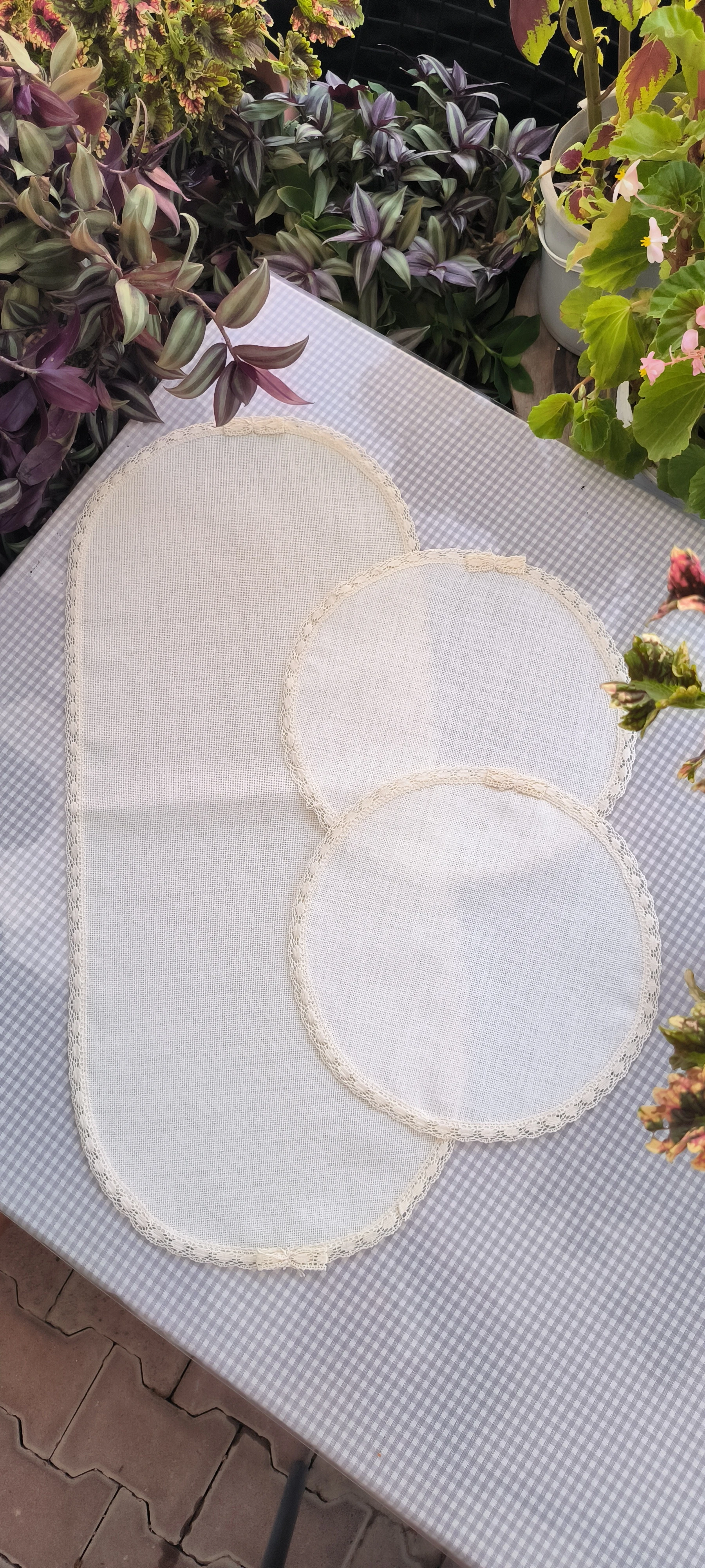 Yatak odası takımı işlenebilir/ krem güpürlü 