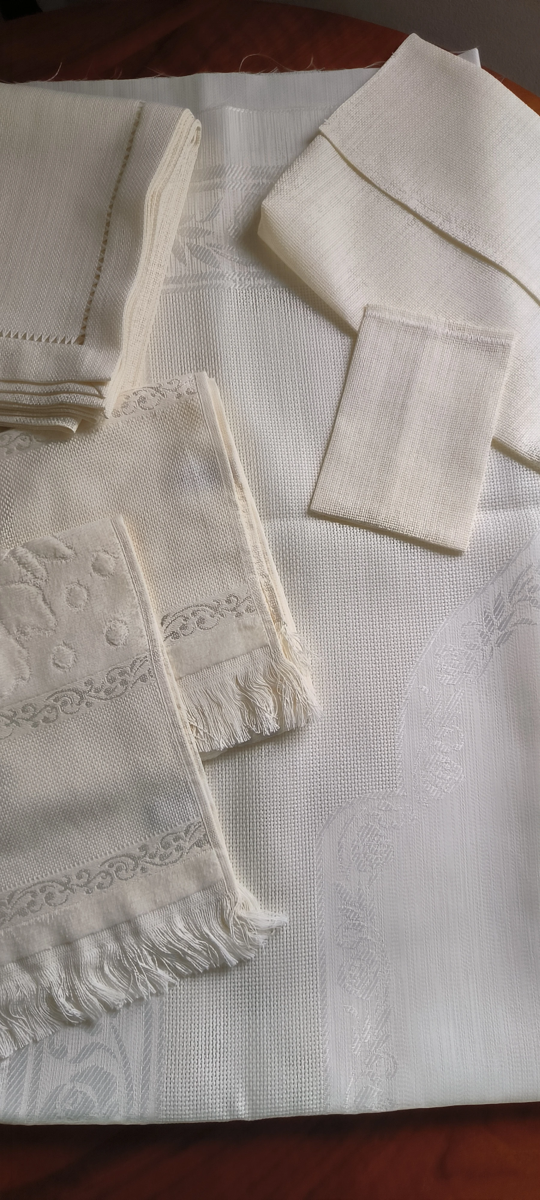 İşlemeye hazır bohça seti 6 parça / krem