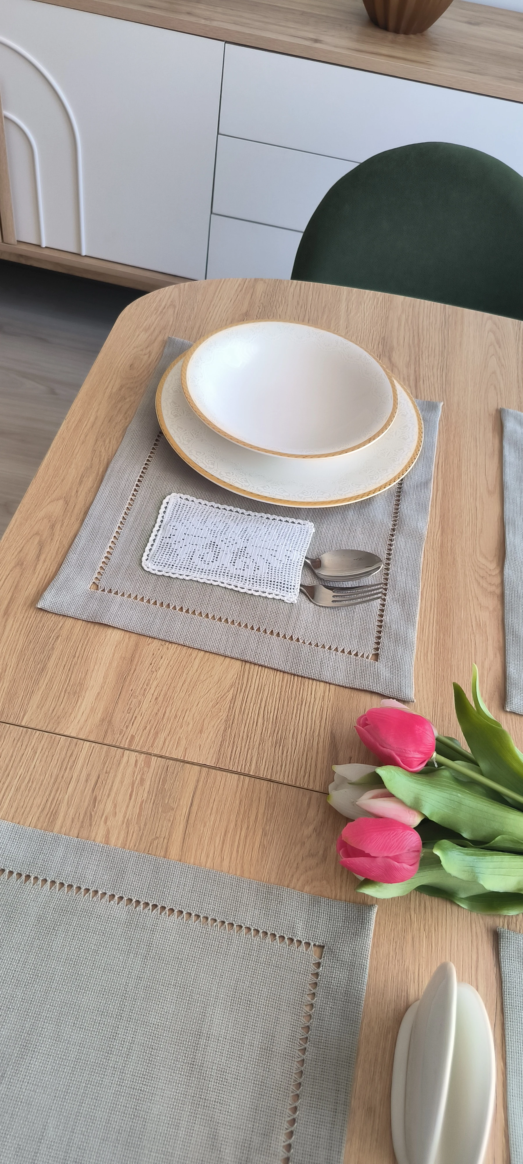 El emeği antikalı ve dantelli Amerikan servis / Adet fiyatıdır 