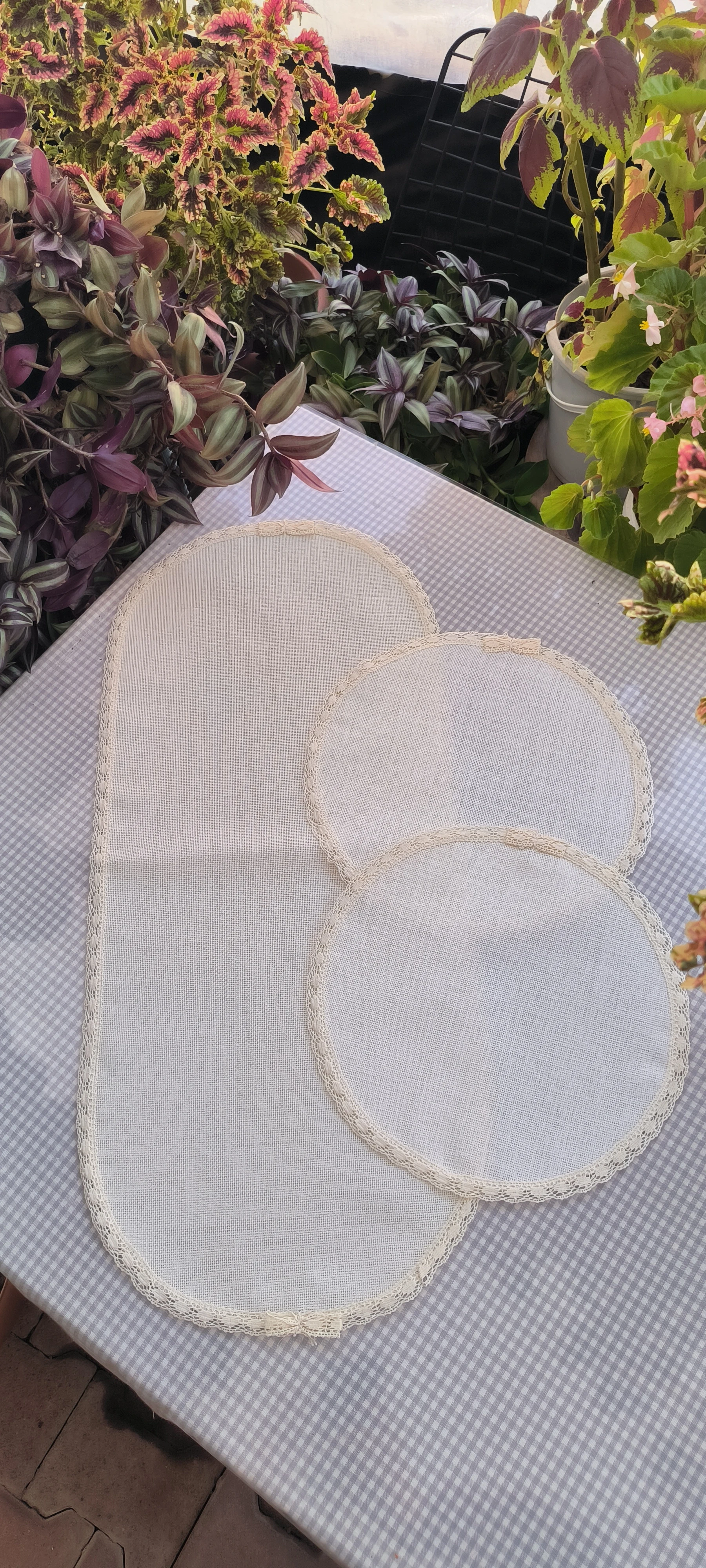 Yatak odası takımı işlenebilir/ krem güpürlü 