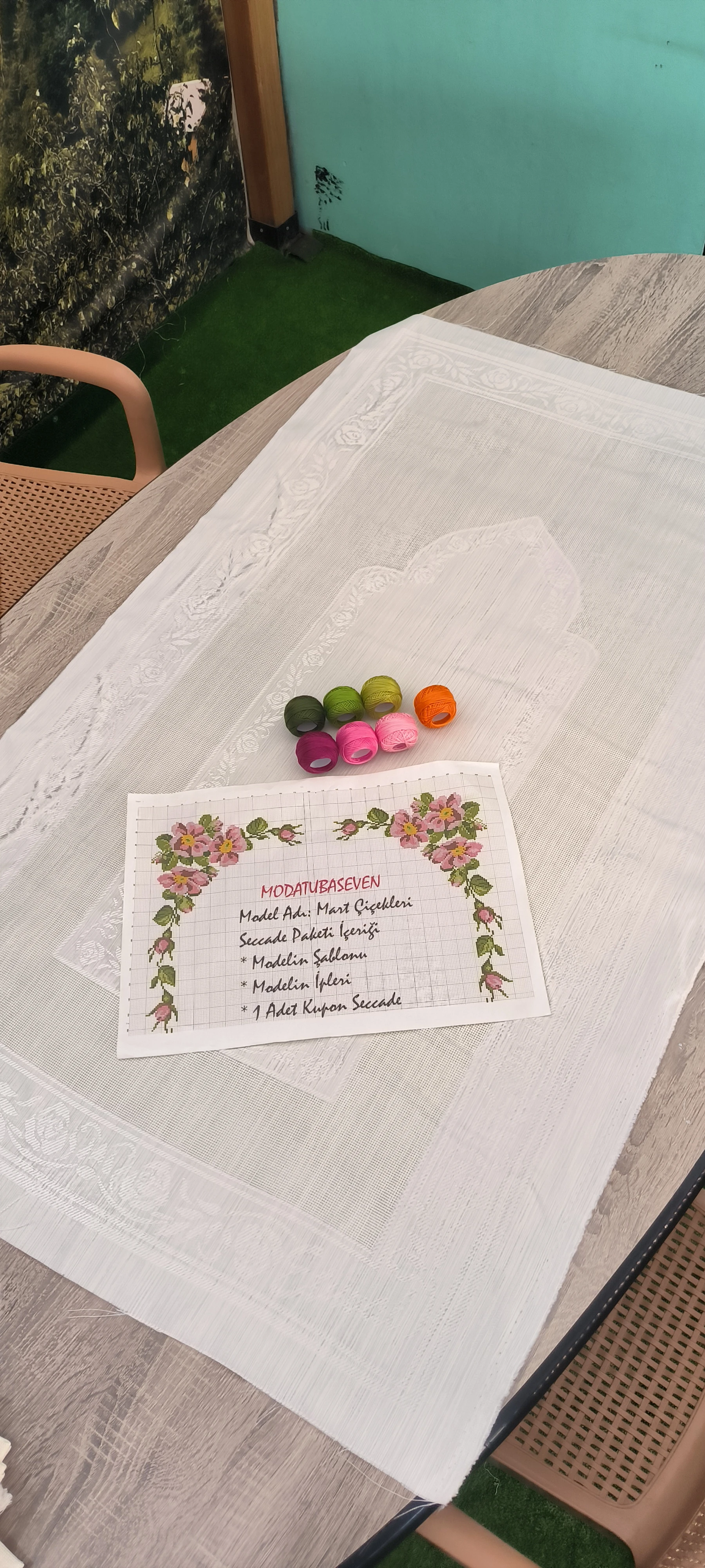 Seccade işleme kiti / Mart Menekşeleri 