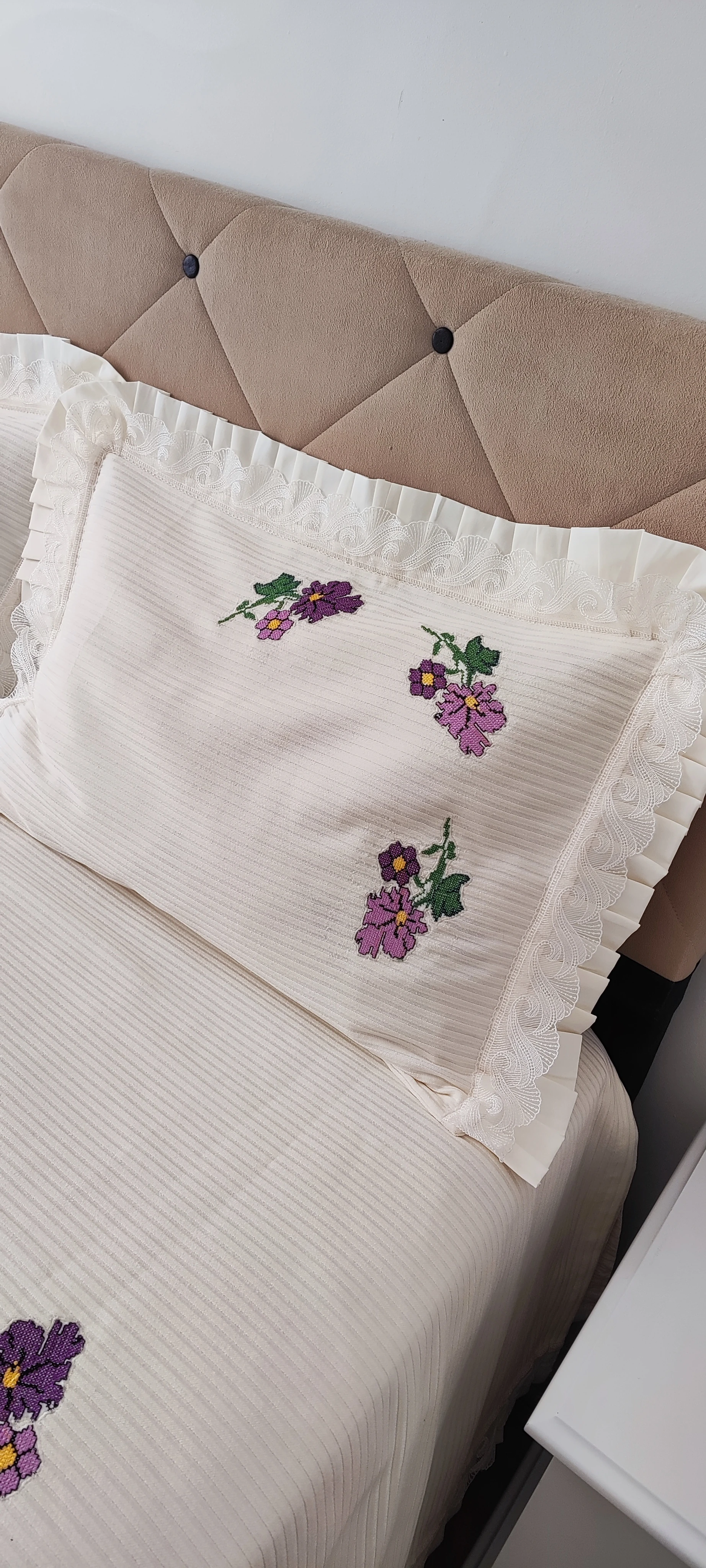 Pike takımı / Kanaviçe motif nakışlı/ 3 parça 