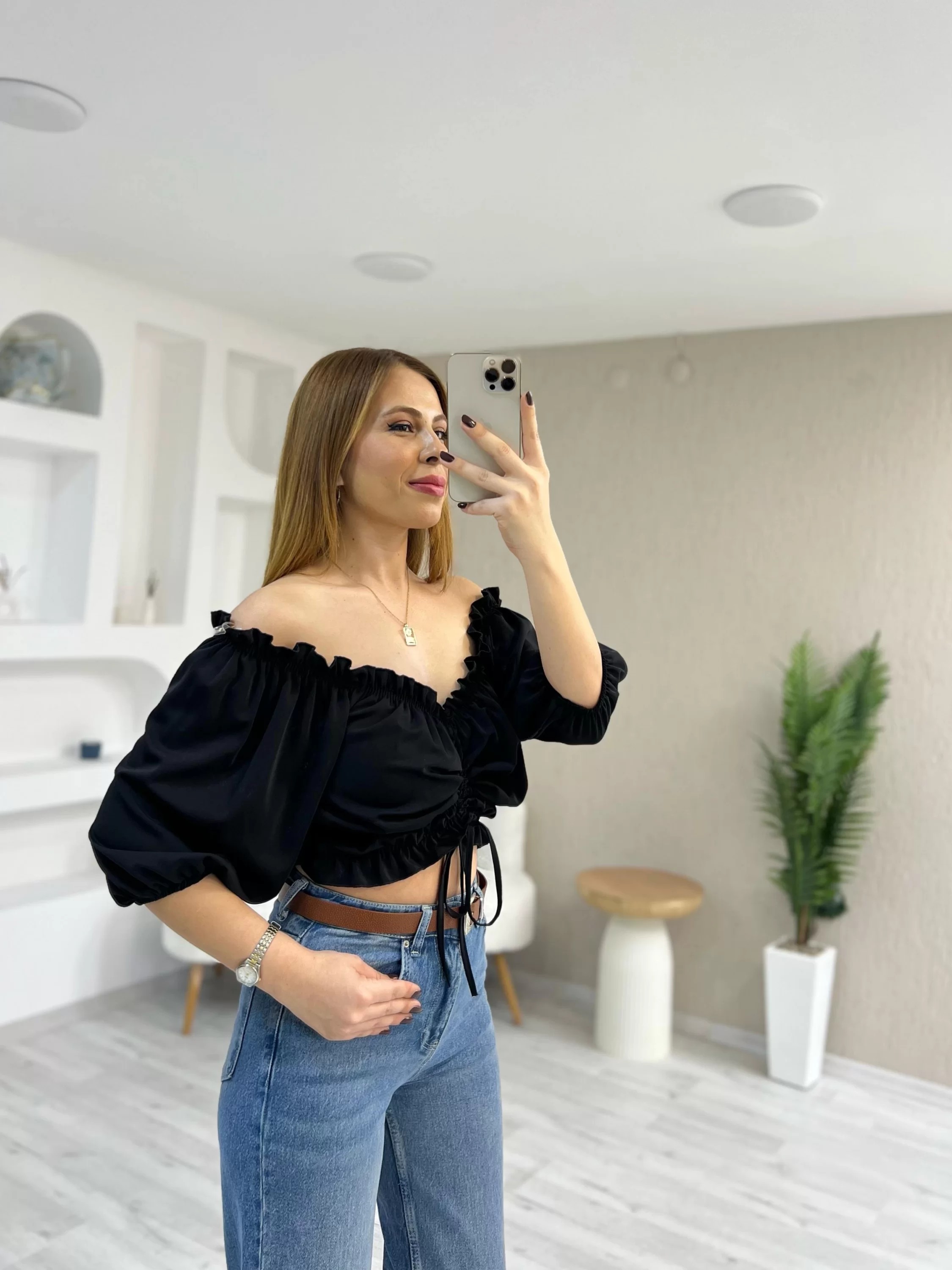 Önü Bağcıklı Jessica Bluz Siyah