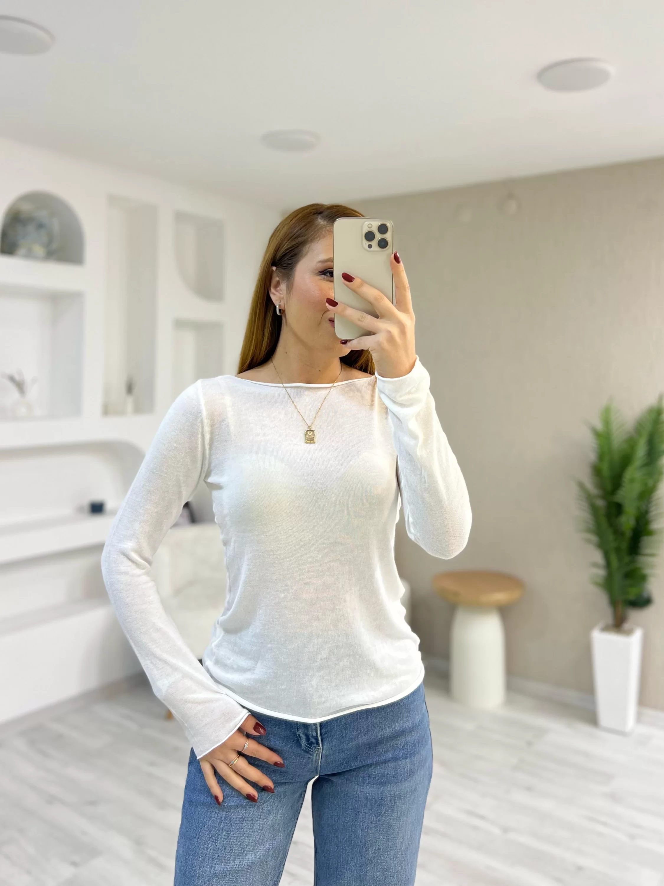 Kayık Yaka Transparan Bluz Beyaz