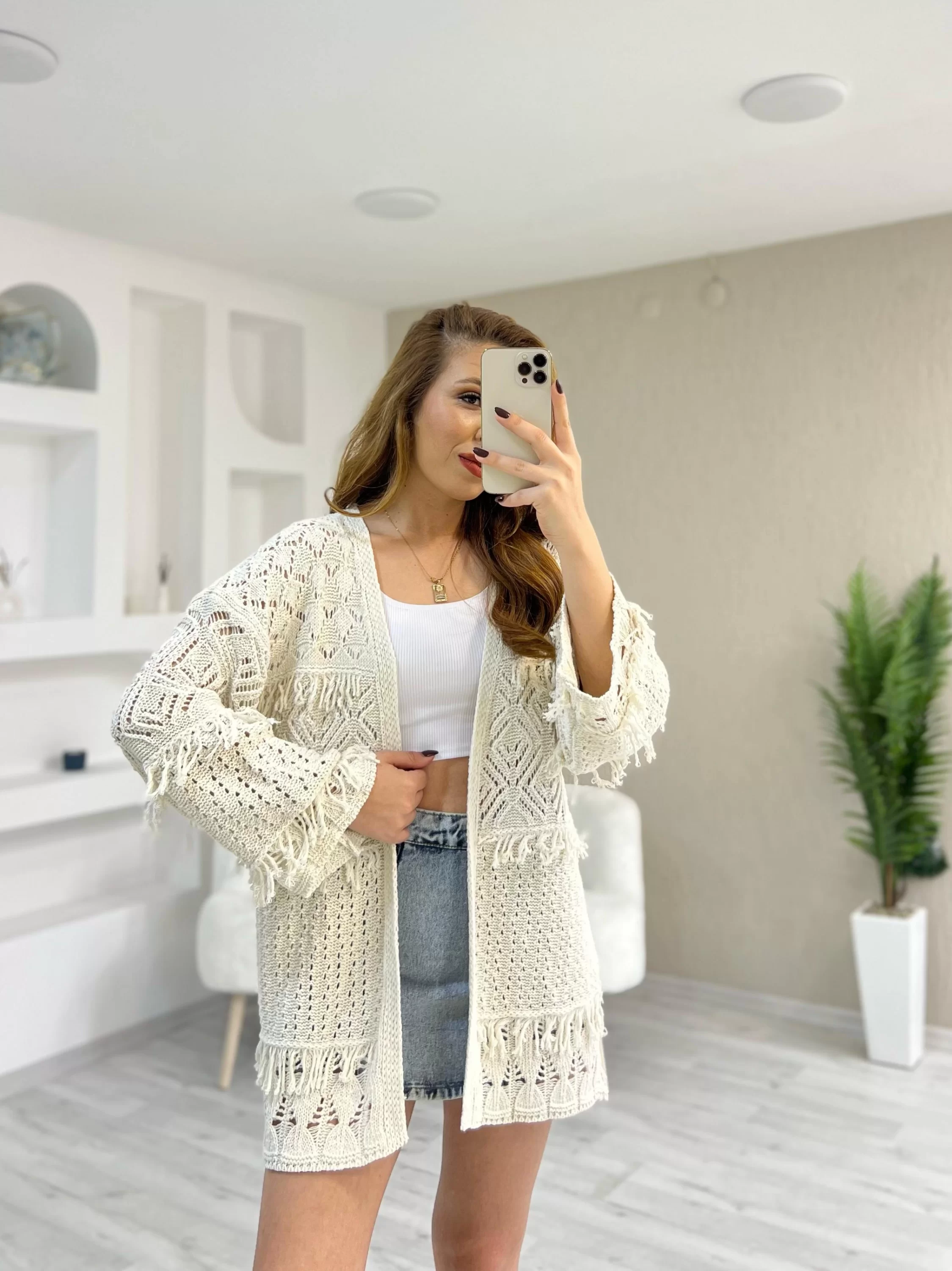 Püsküllü Uzun Hırka Krem