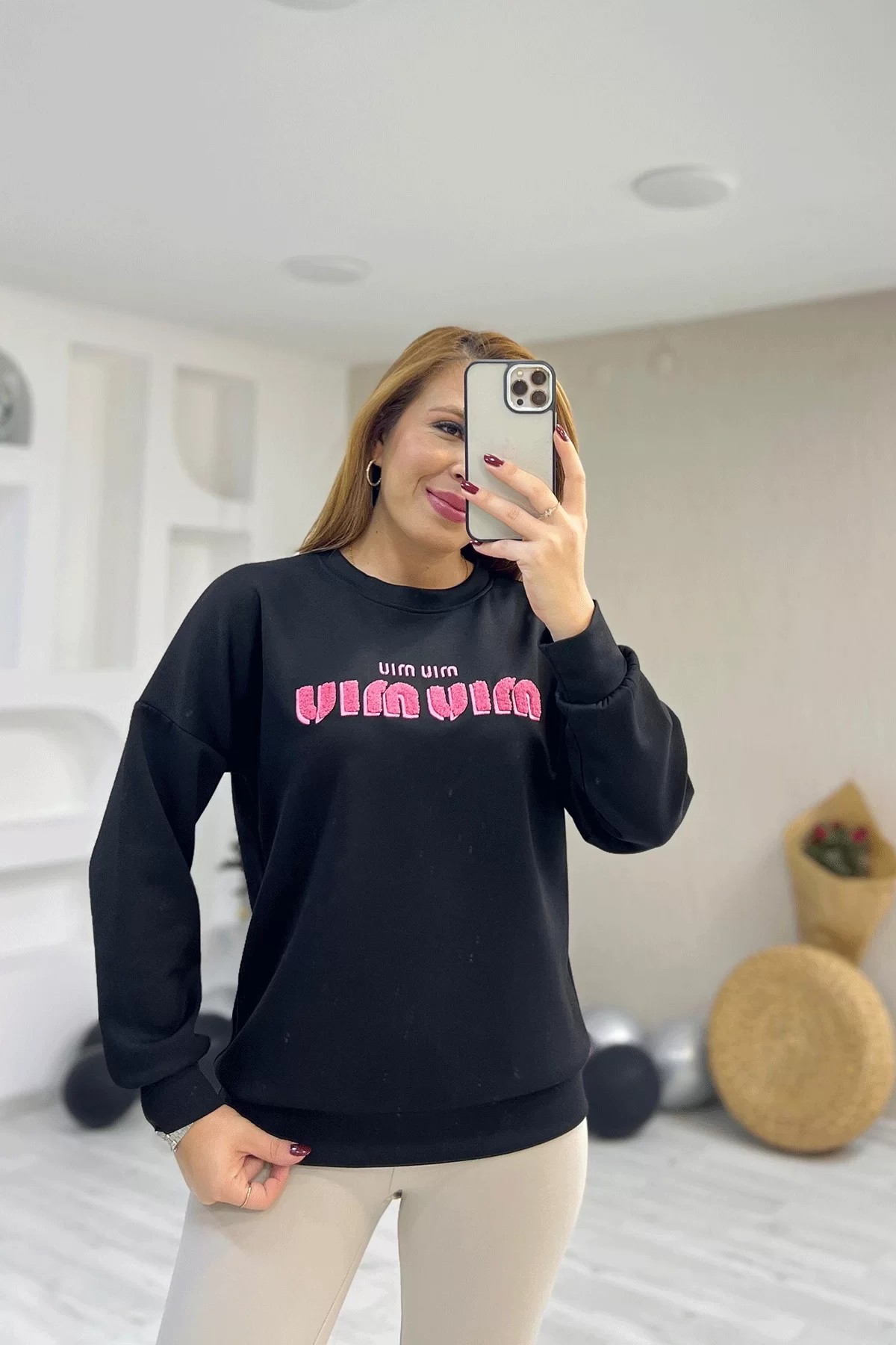 Miu Nakışlı Siyah Sweatshirt