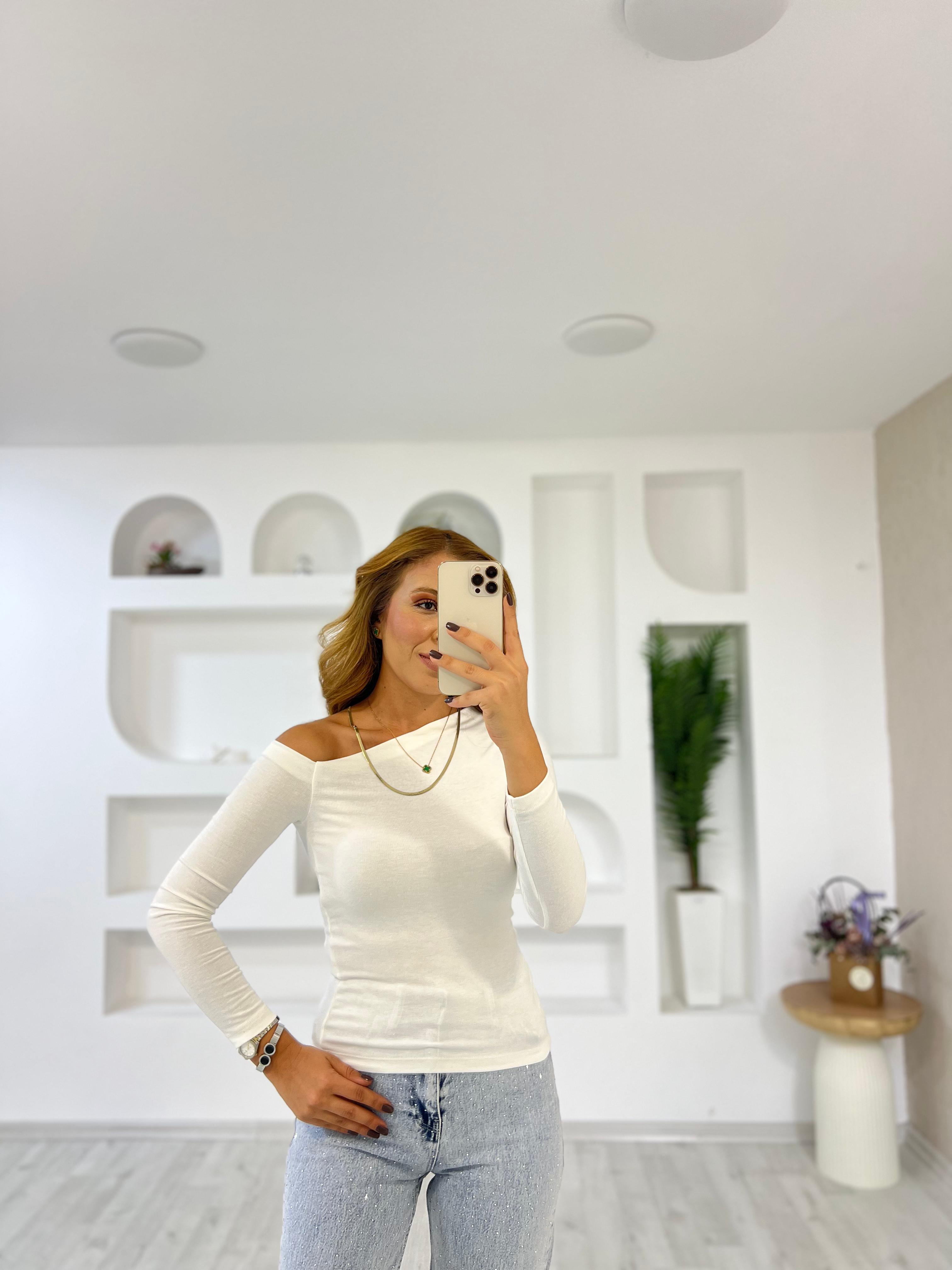 Kayık Yaka Tek Omuz Bluz - Beyaz