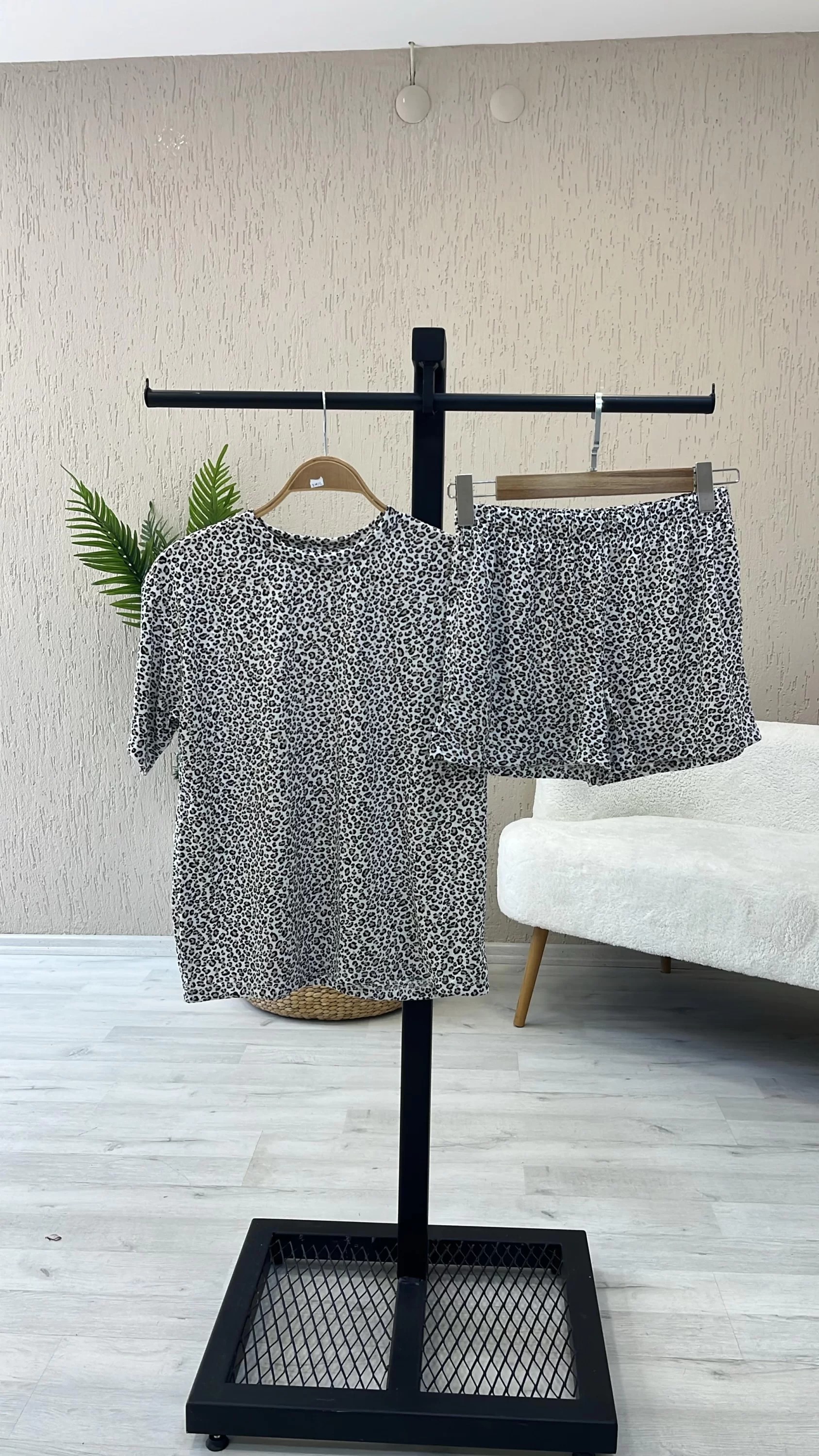 Leopar Desen Şortlu Pijama Takım
