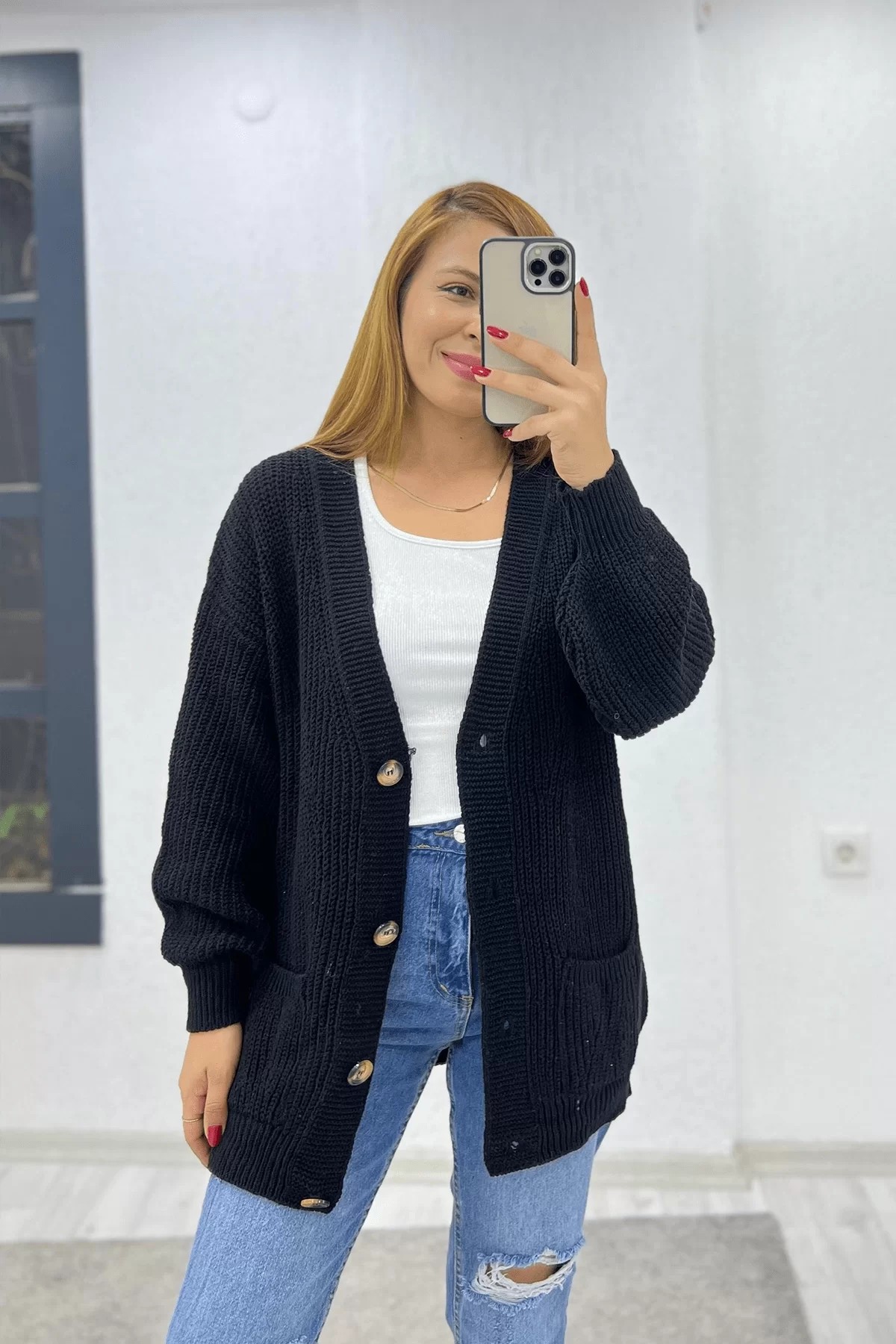Çift Cepli Düğmeli Siyah Hırka