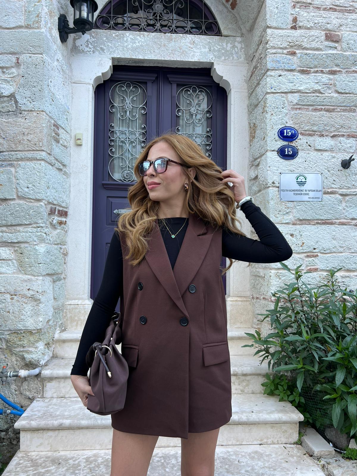 Krep İç Astarlı Kapaklı Yelek - Kahverengi