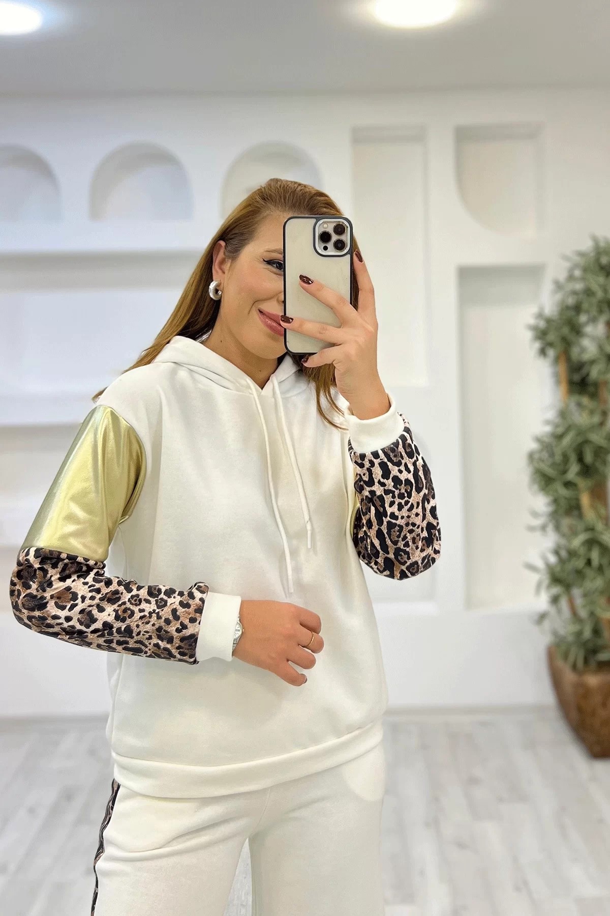 Leopar Ribanalı Beyaz Takım