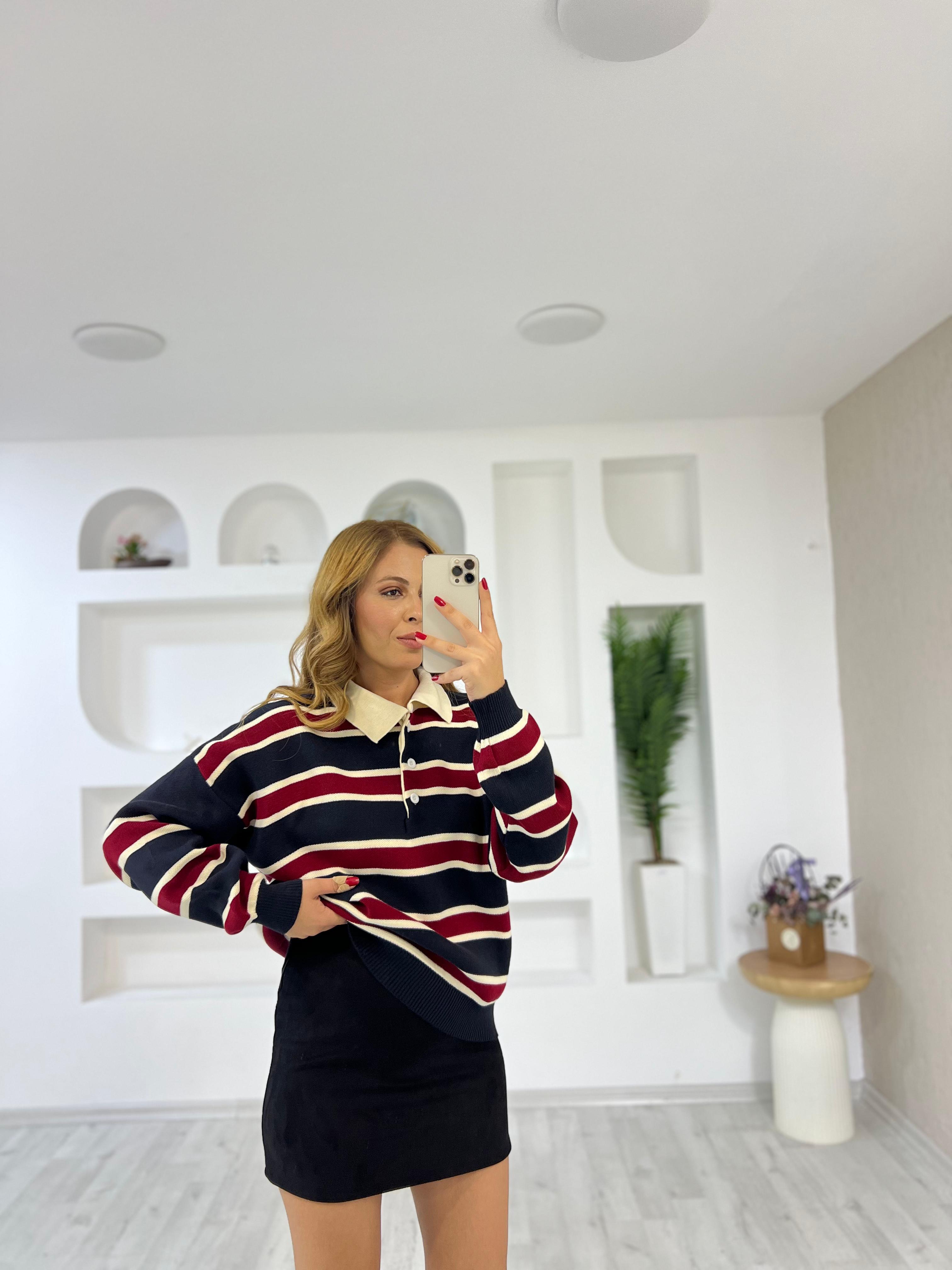 Polo Yaka Çizgili Triko Kazak